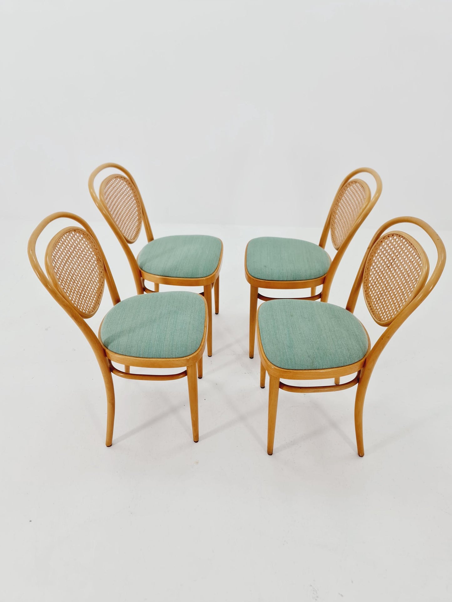 Set of 4 Original Thonet 215 R Bentwood Dining Chairs with Cane Backs &Rattan – Vintage Bistro / Cafe Chairs