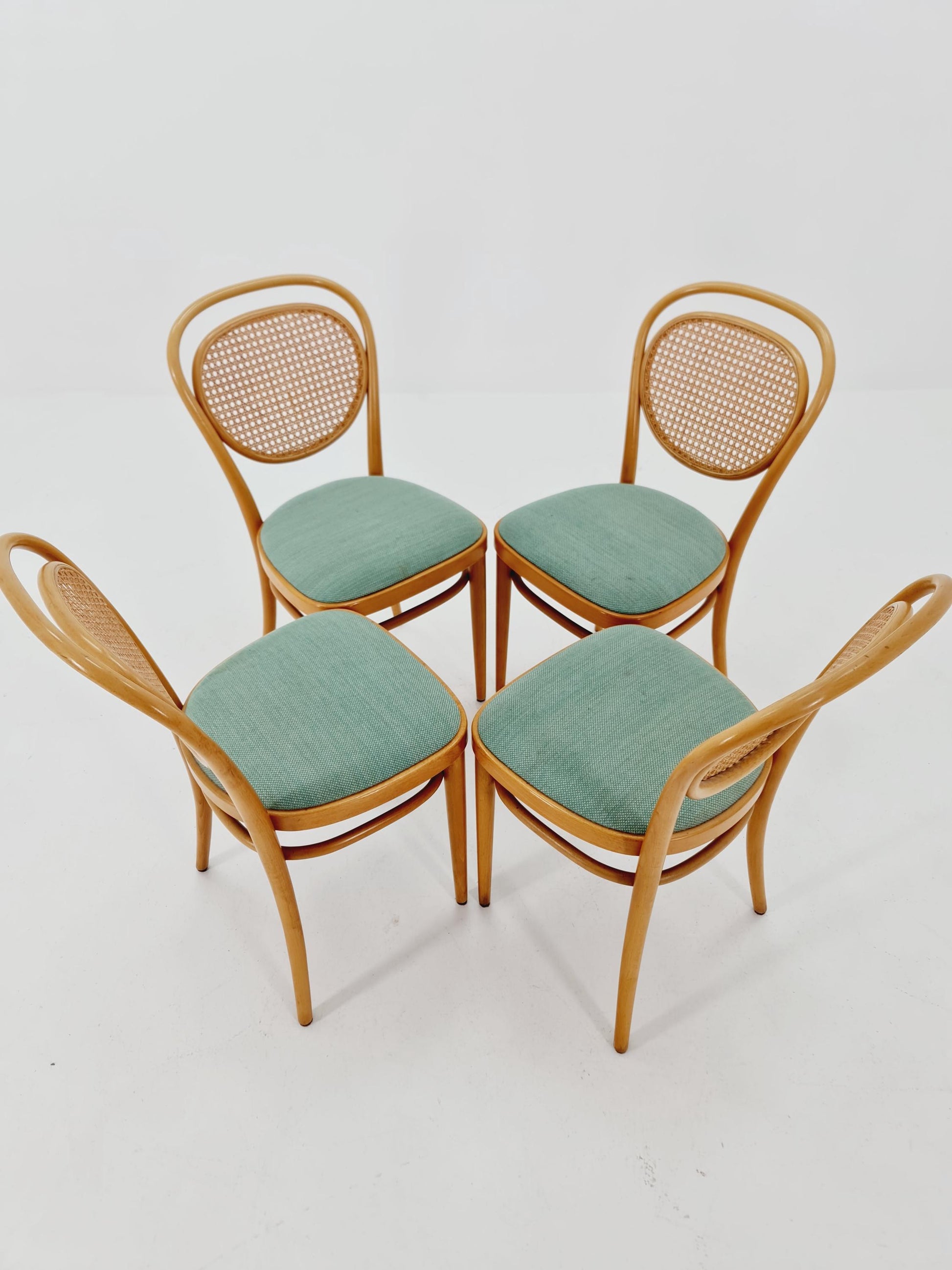 Set of 4 Original Thonet 215 R Bentwood Dining Chairs with Cane Backs &Rattan – Vintage Bistro / Cafe Chairs