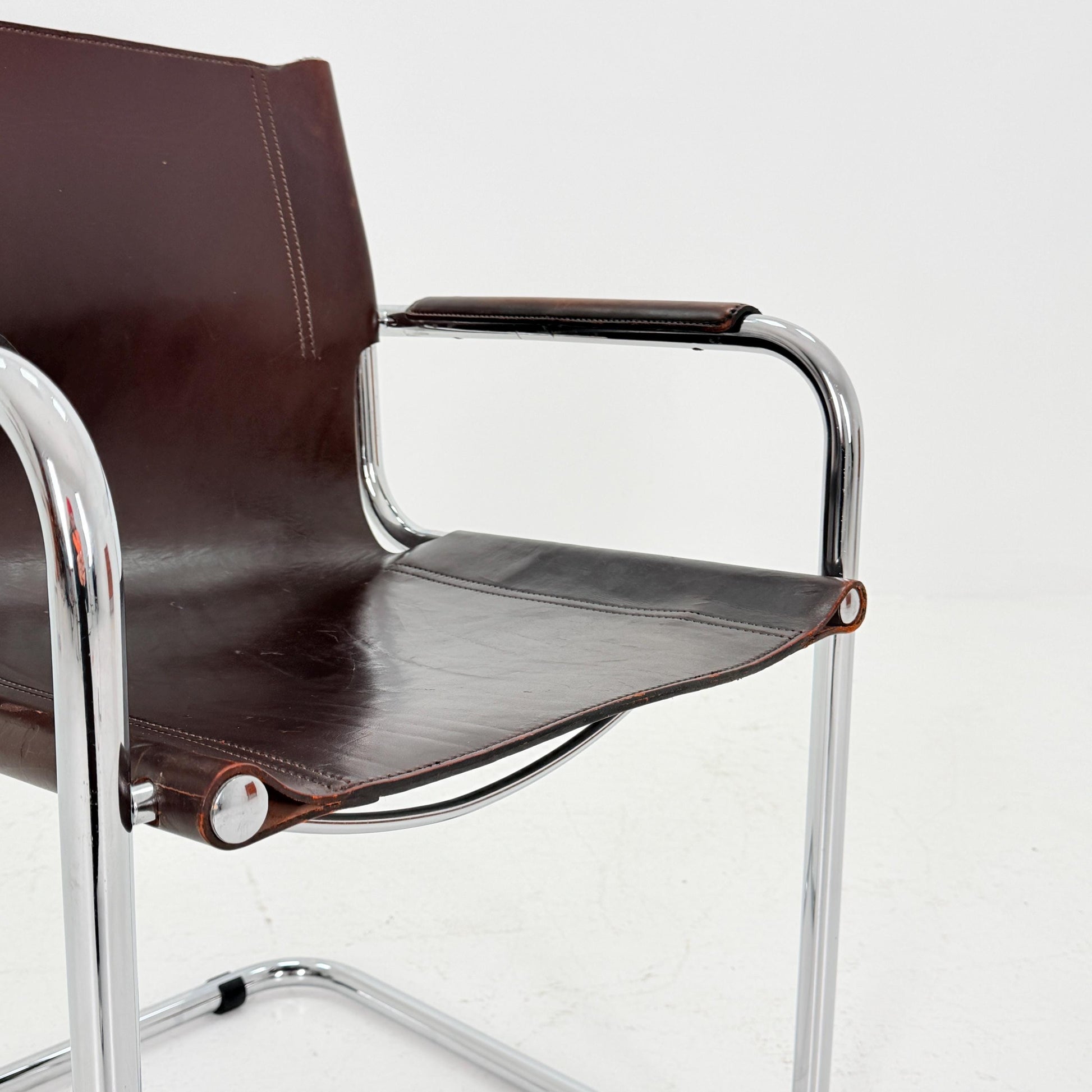 Mid century Bauhaus visitor armchair - brown leather Matteo Grassi 1970s Italy