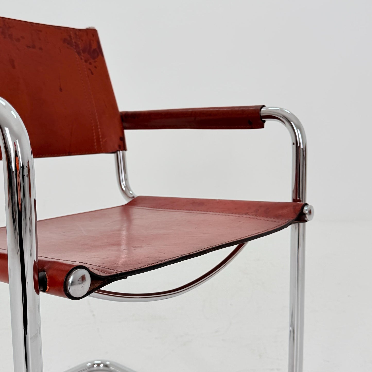 Mid century MG5/B34 leather cantilevered armchair by Mart Stam for Matteo Grassi italy 1980s
