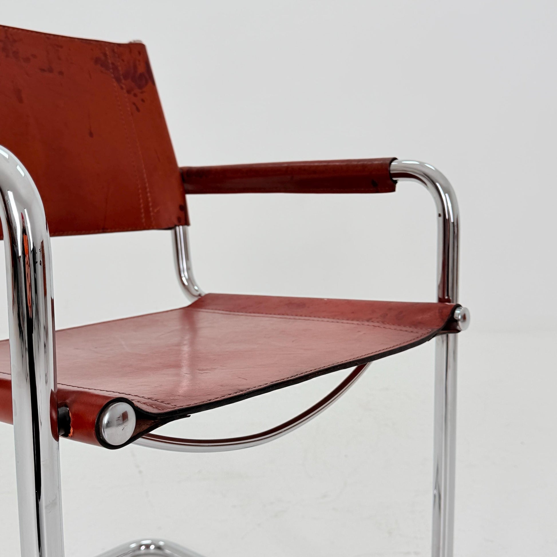 Mid century MG5/B34 leather cantilevered armchair by Mart Stam for Matteo Grassi italy 1980s
