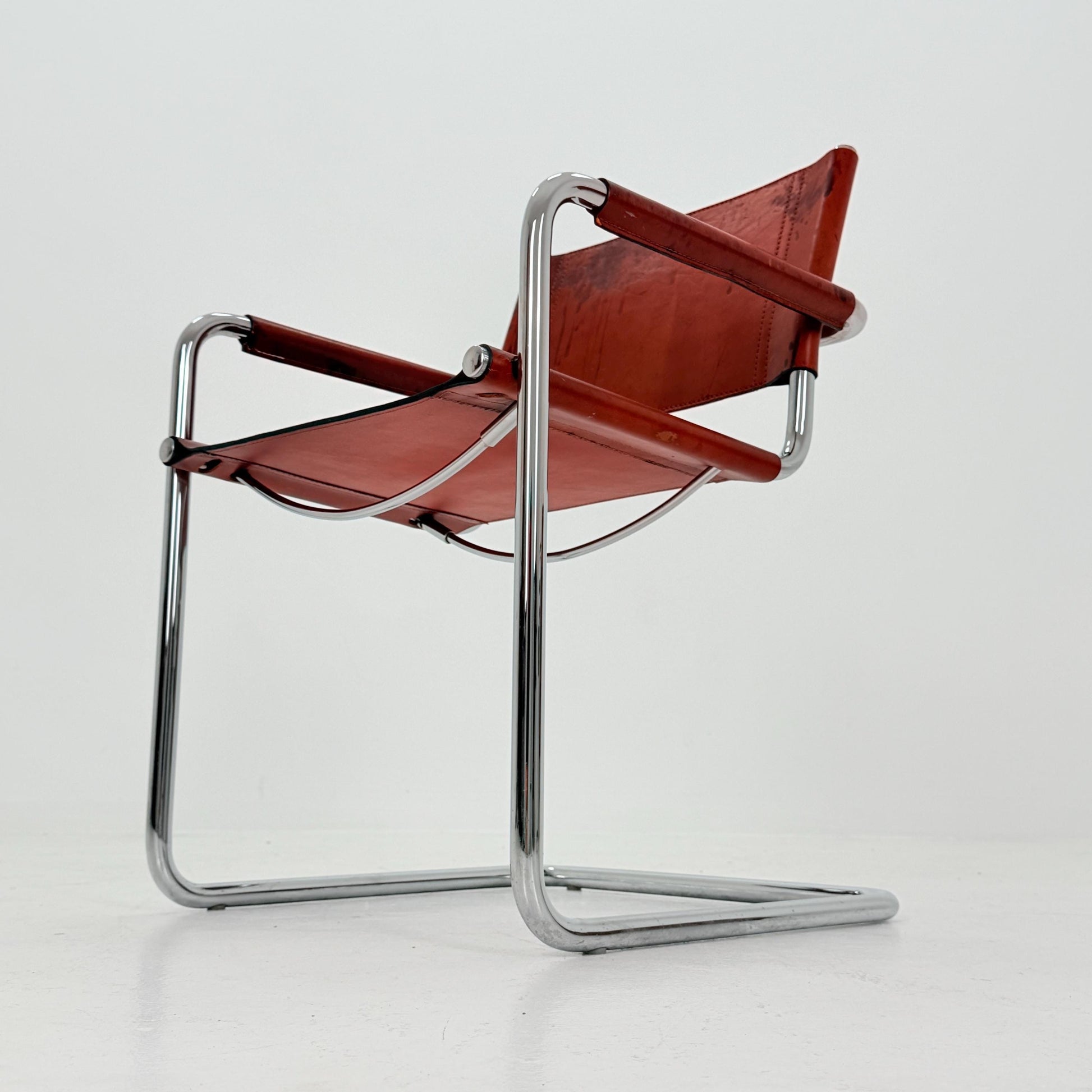 Mid century MG5/B34 leather cantilevered armchair by Mart Stam for Matteo Grassi italy 1980s