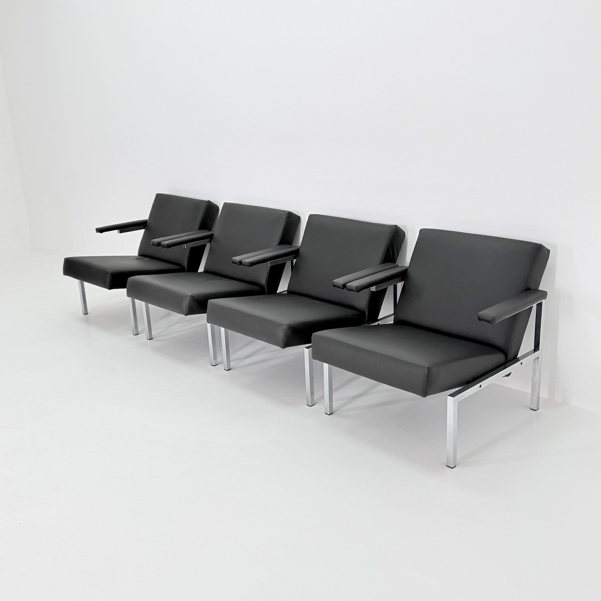 Set of 2 Mid Century Lounge Chairs by Martin Visser for Spectrum, Netherlands 1960s