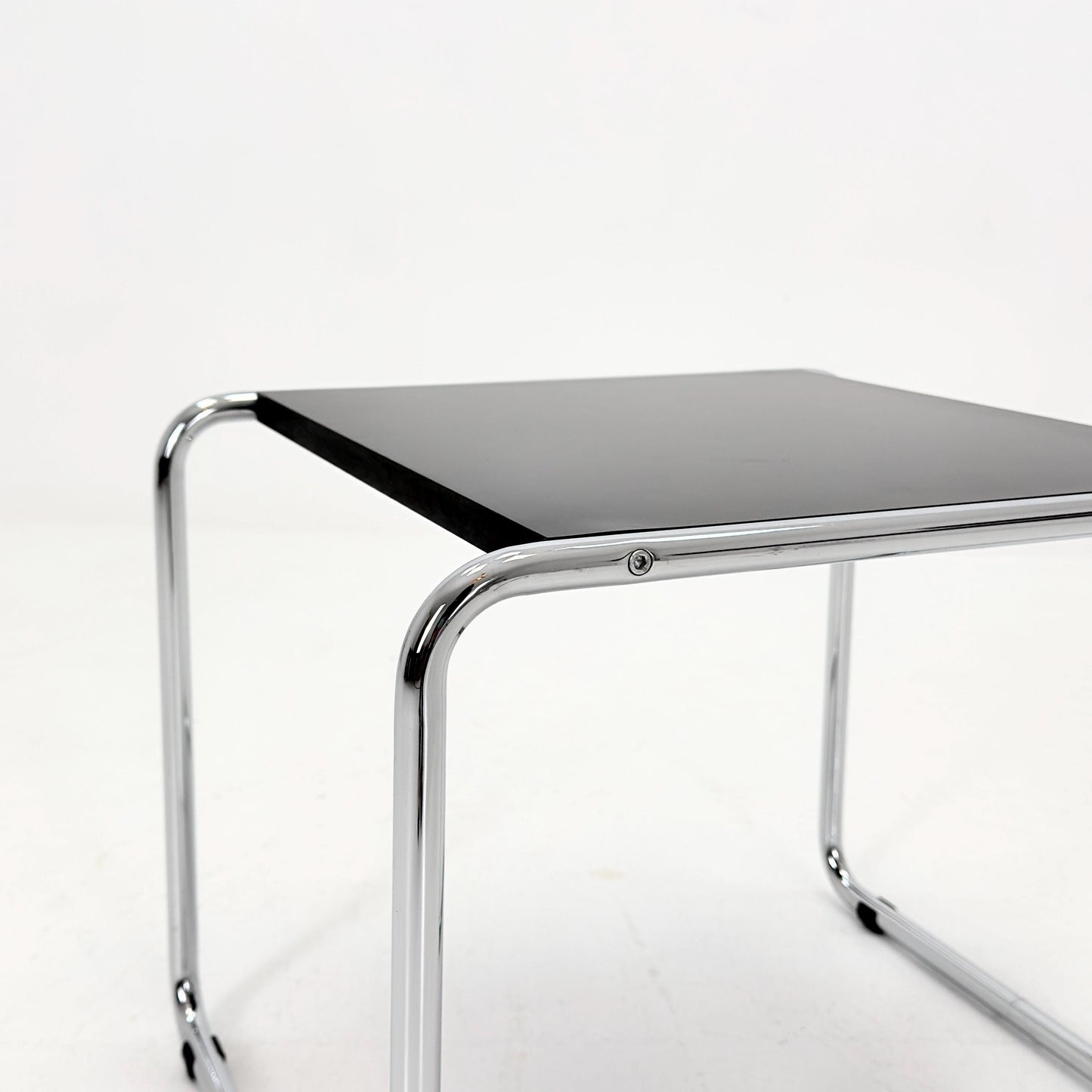 Mid century Bauhaus Marcel Breuer - Laccio Side coffee Table black Laminated Top with Tubular Chromed Base 1980s Itlay