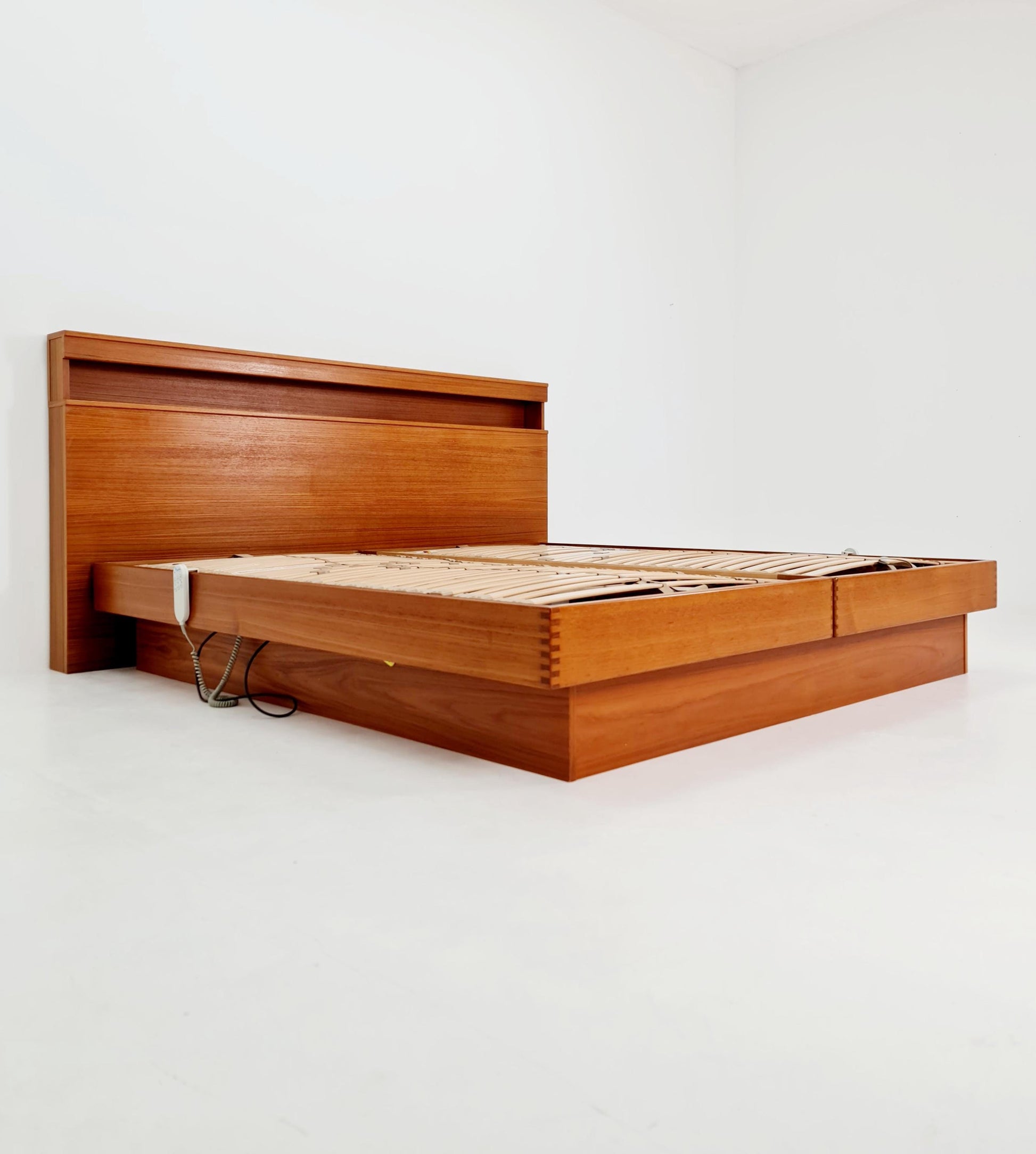 Exquisite Mid-Century Modern Danish Teak double Bed King Size 1970s