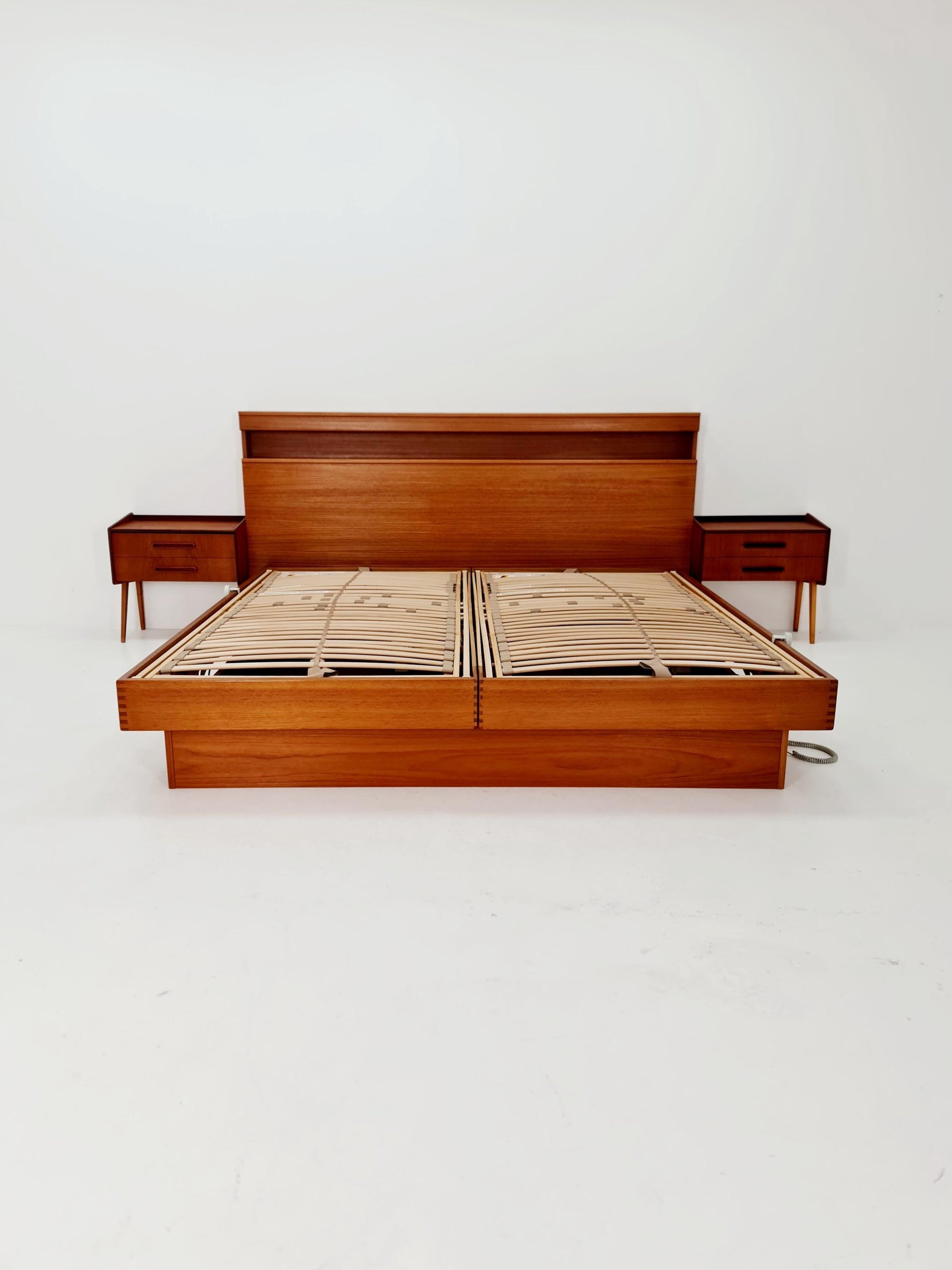 Exquisite Mid-Century Modern Danish Teak double Bed King Size 1970s