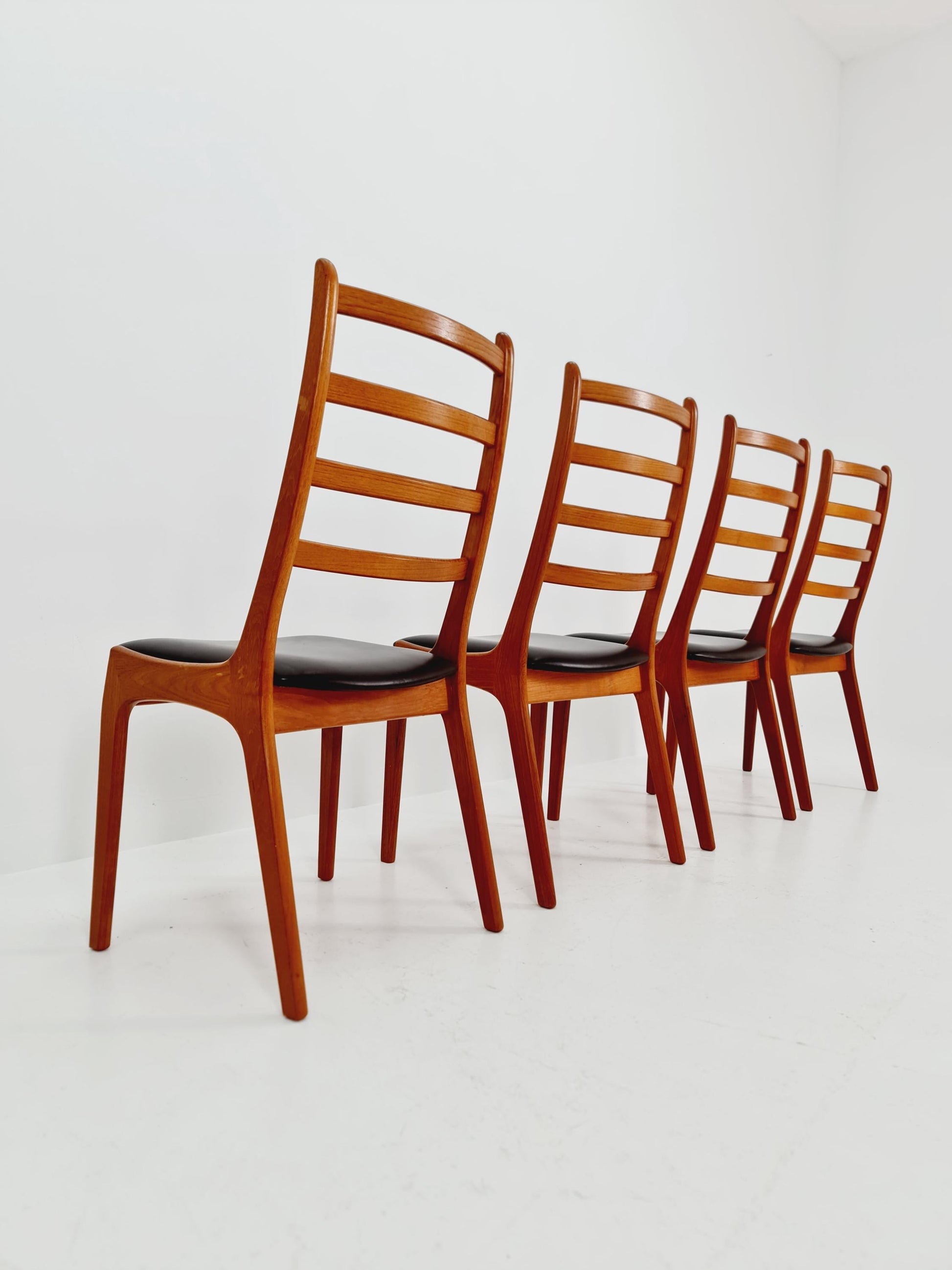 Vintage Danish solid teak dining chairs by Kai kritiansen for Koruo stolefabrik ,Model N 26 , 1960s, Set of 4