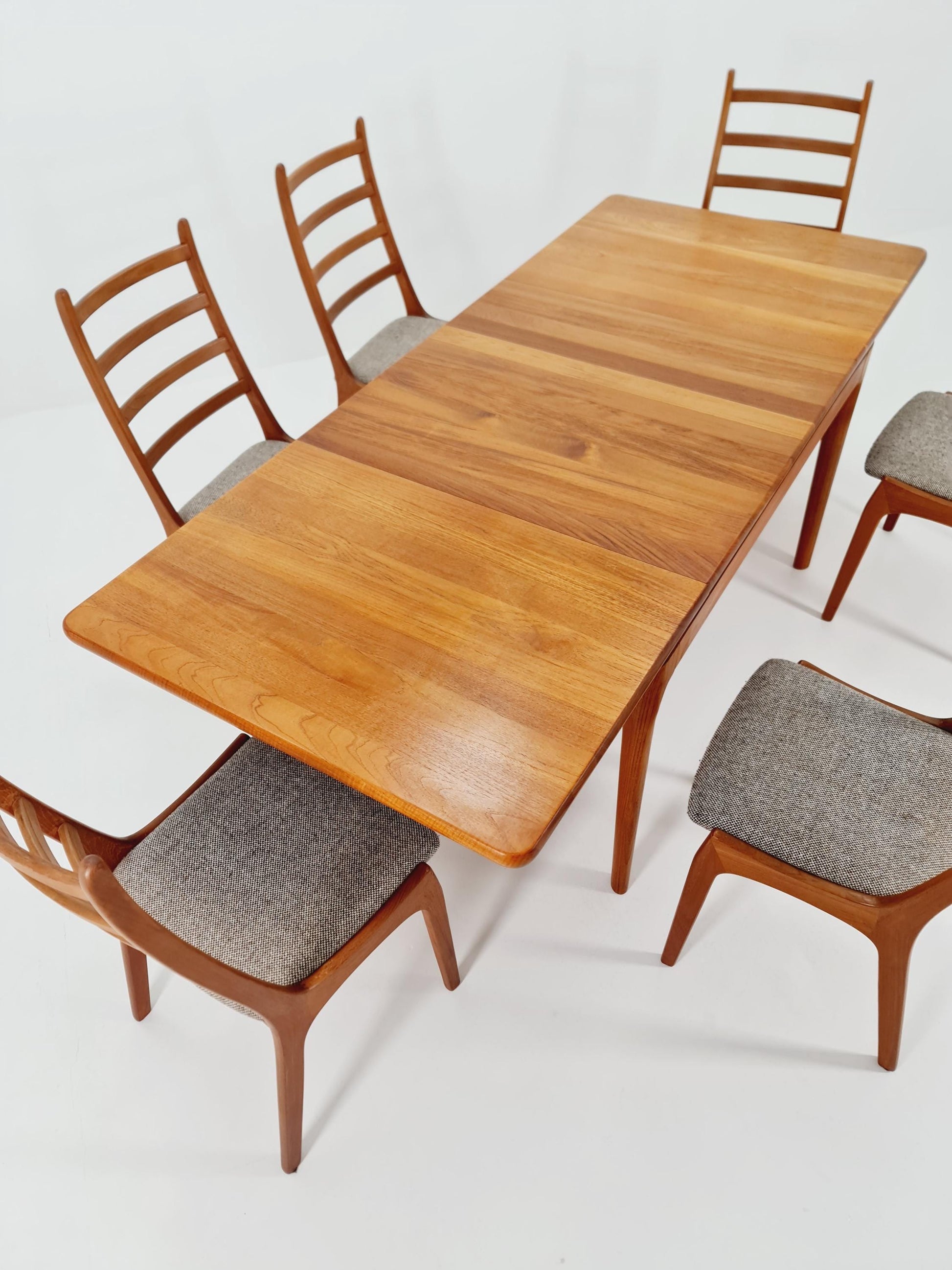 Rare Solid Teak Danish Dining Table by Glostrup | High-End Scandinavian Modern | Double Extension Leaf | 1960s Vintage