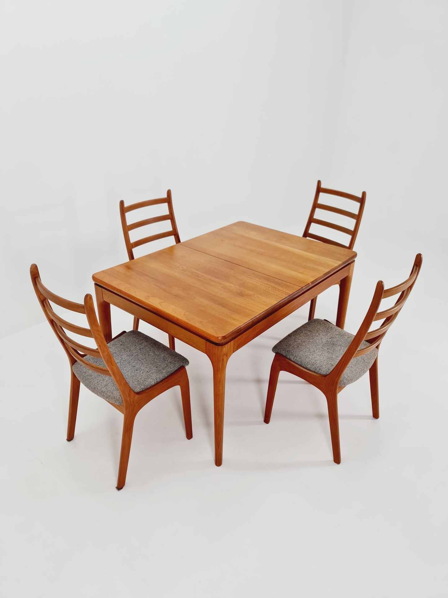 Rare Solid Teak Danish Dining Table by Glostrup | High-End Scandinavian Modern | Double Extension Leaf | 1960s Vintage