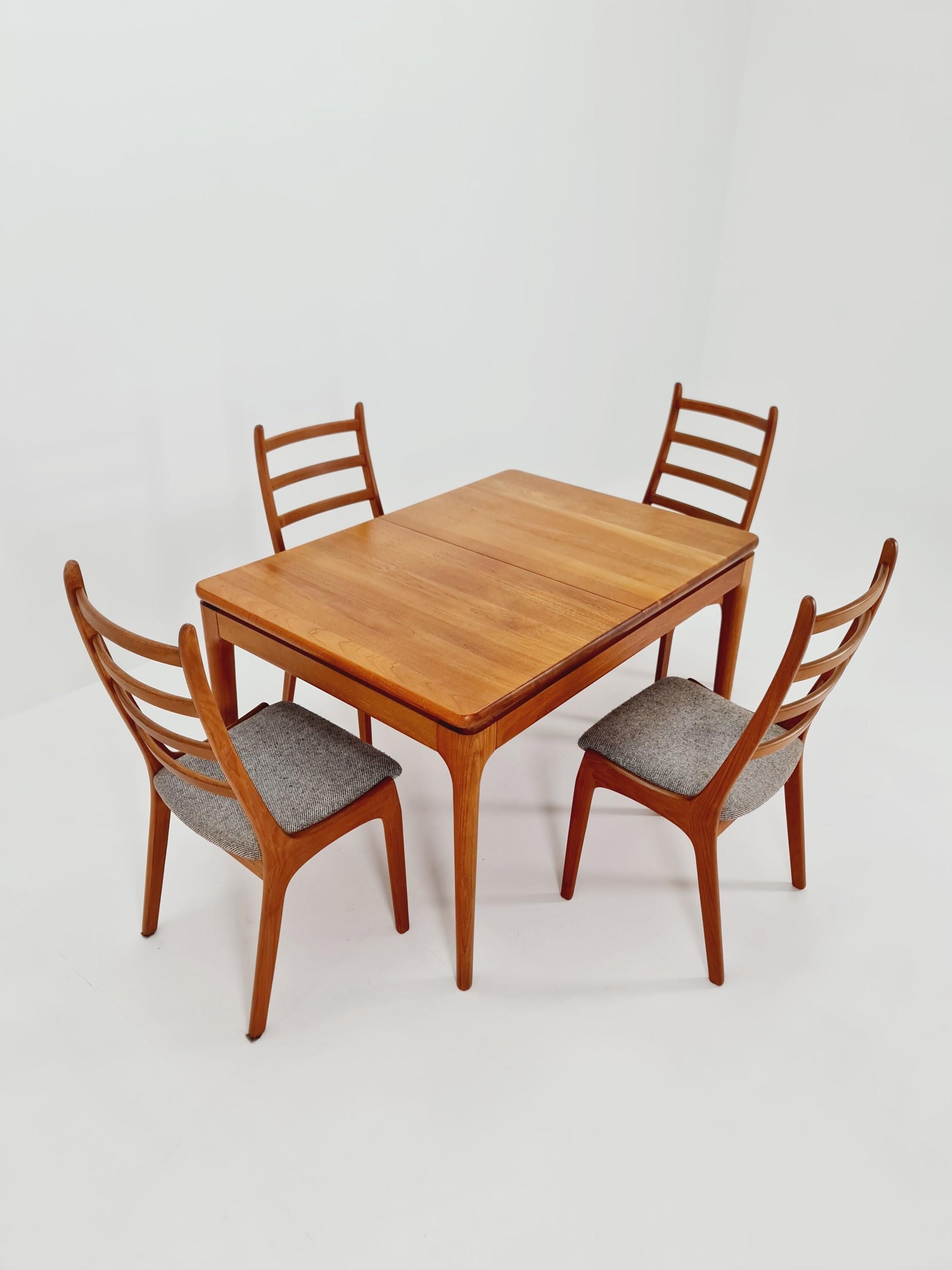 Rare Solid Teak Danish Dining Table by Glostrup | High-End Scandinavian Modern | Double Extension Leaf | 1960s Vintage