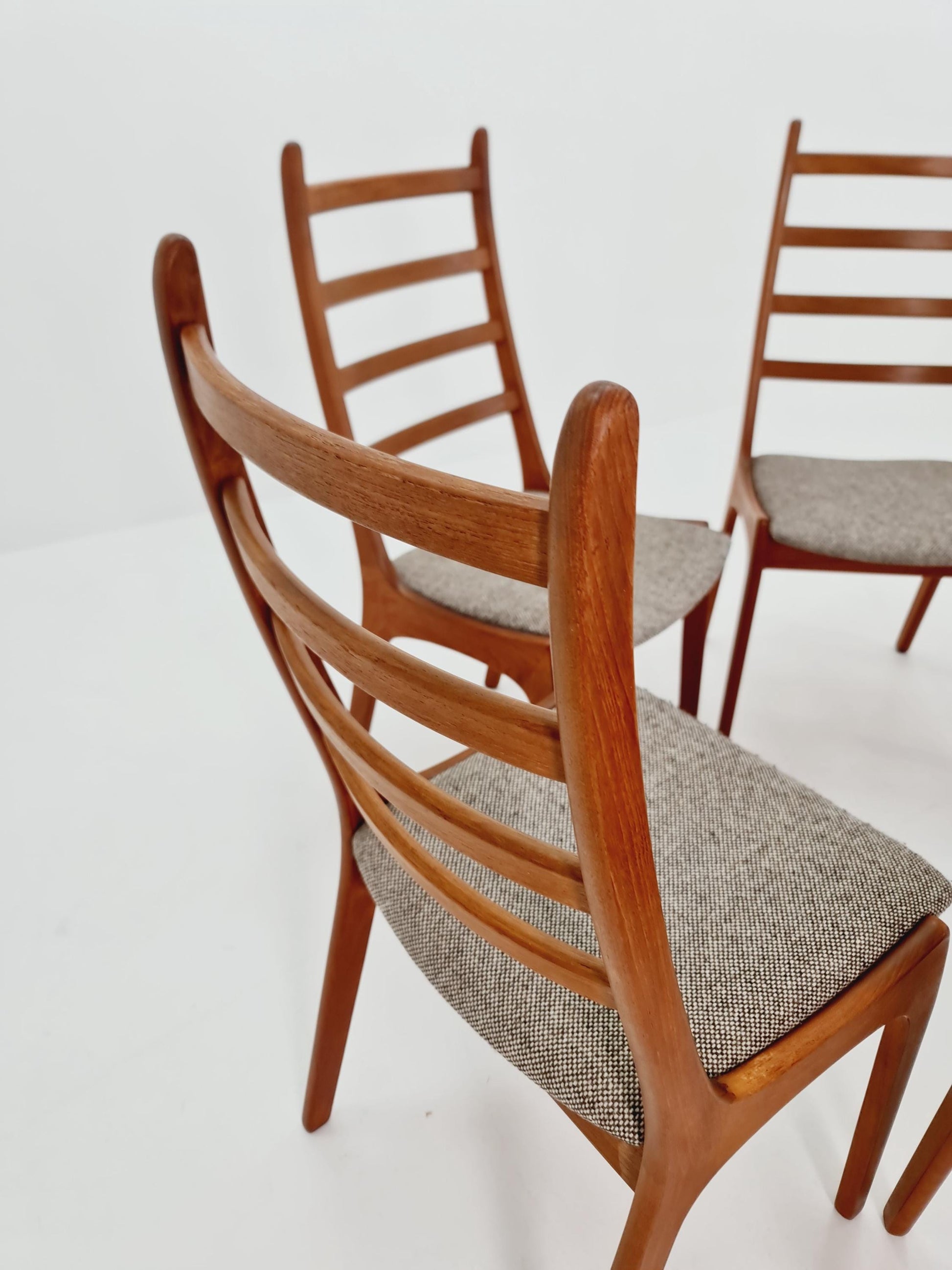 Vintage Danish solid teak dining chairs by Kai kritiansen for Koruo stolefabrik ,Model N 26 , 1960s, Set of 6