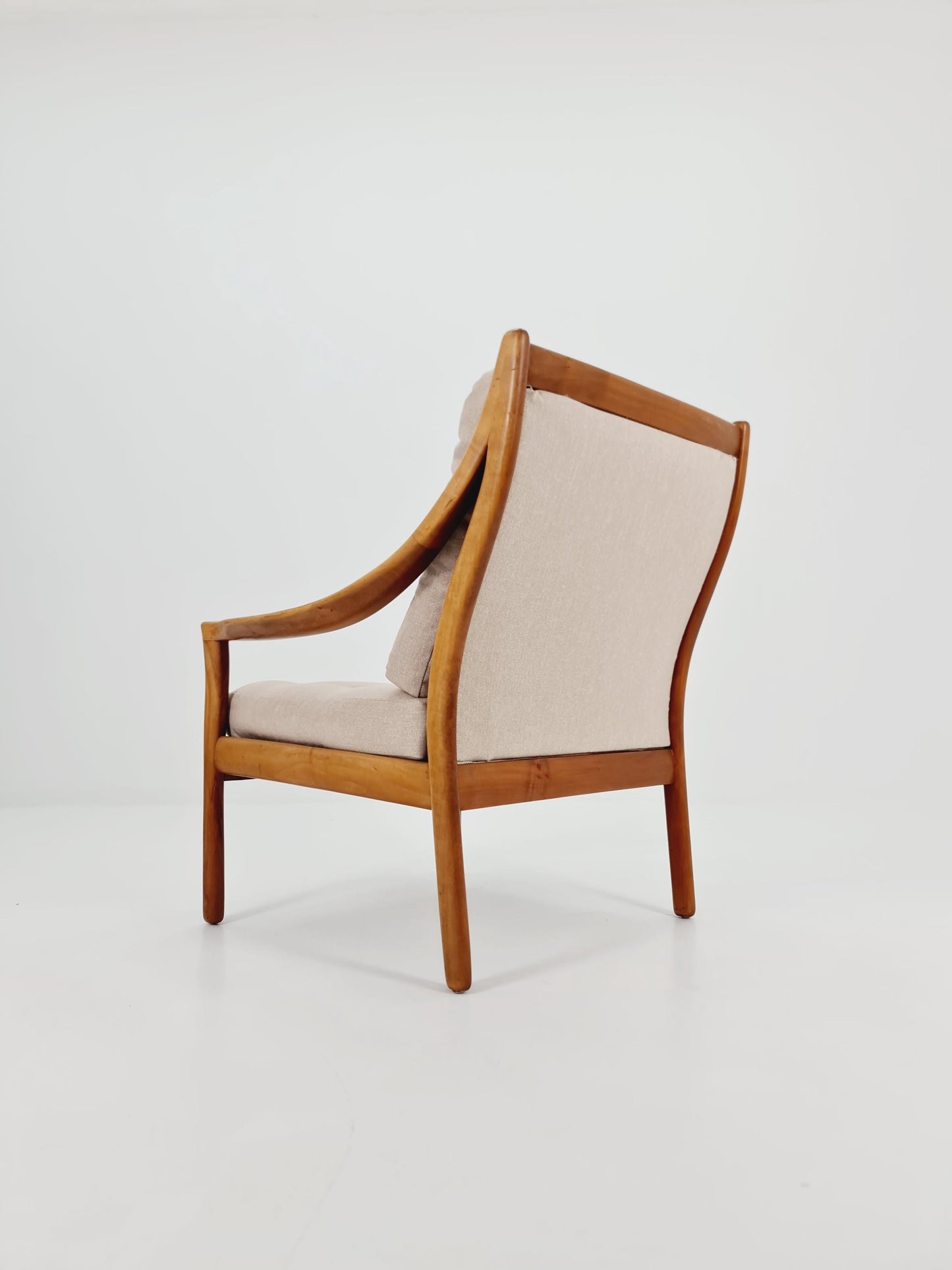 Mid Century Solid cherry wood lounge chair/ Easy chair byCarl Straub for Goldfeder , 1960s