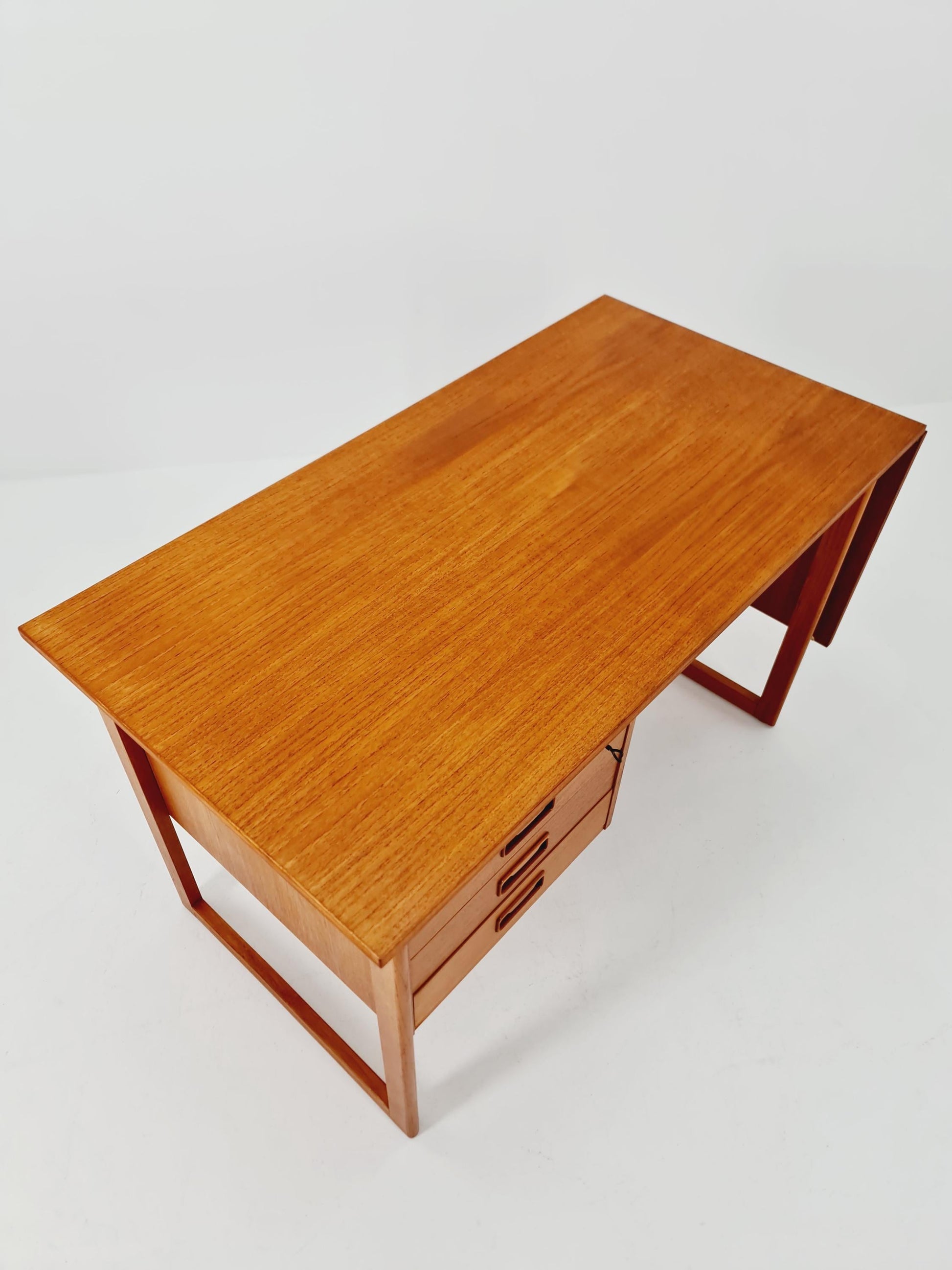 Mid century Danish leaf Drop teak desk By Vi-Ma Möbler, 1960s