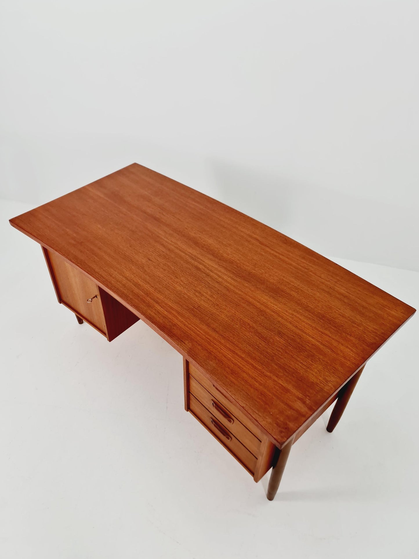 Danish vintage teak for GV Møbler, Denmark, 1960s