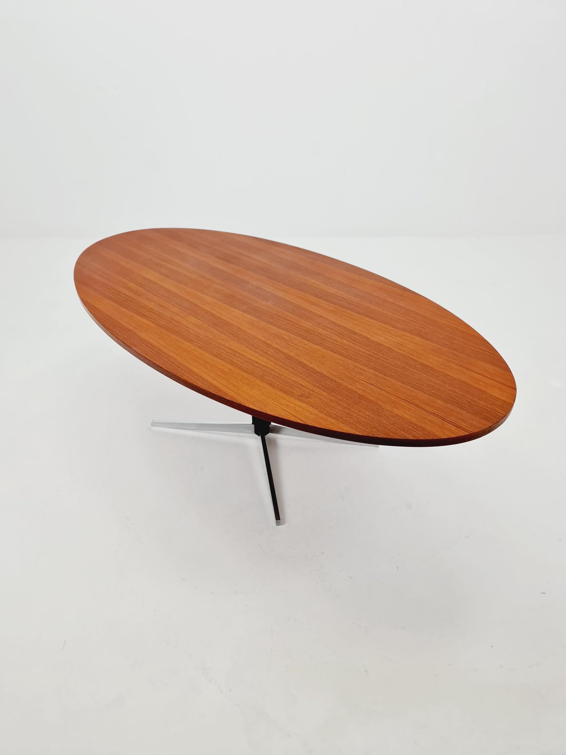 vintage teak Oval coffe table by Wilhelm Renz 1950