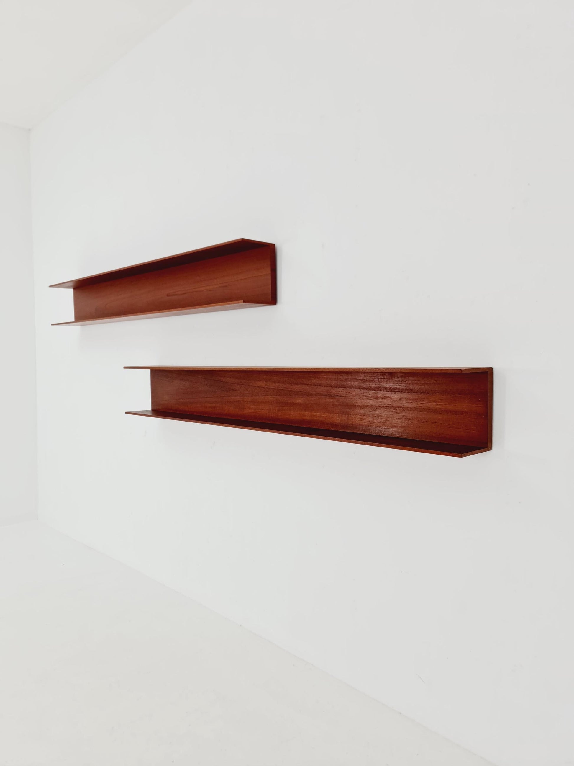 Long German Wilheilm Renz for Walter Renz hanging shelf, 1960s