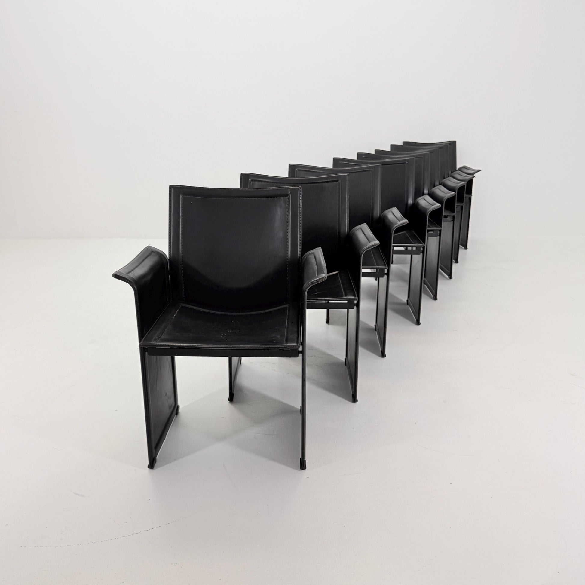 Set of 4 Mid-Century Italian “Korium” KM1 Black Leather Armchair by Tito Agnoli for Matteo Grassi, 1970s Italy