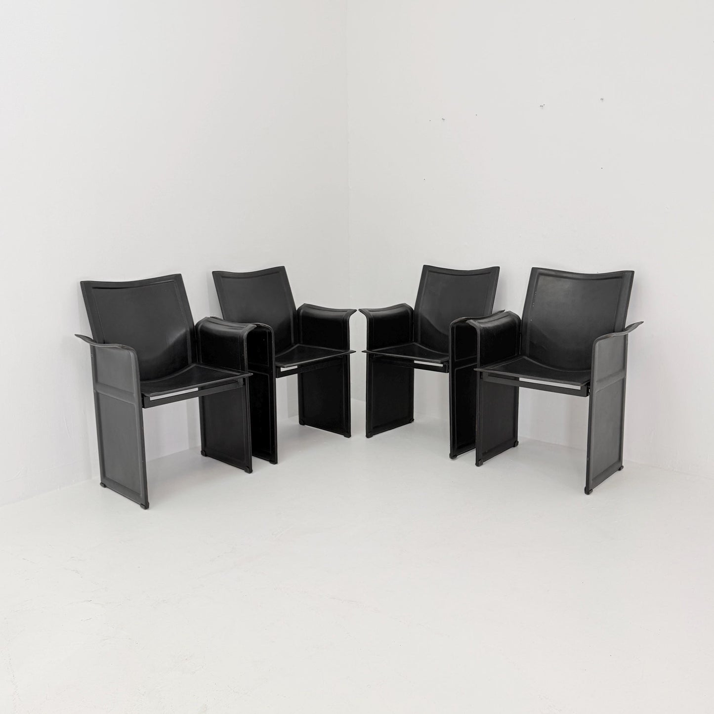 Set of 4 Mid-Century Italian “Korium” KM1 Black Leather Armchair by Tito Agnoli for Matteo Grassi, 1970s Italy