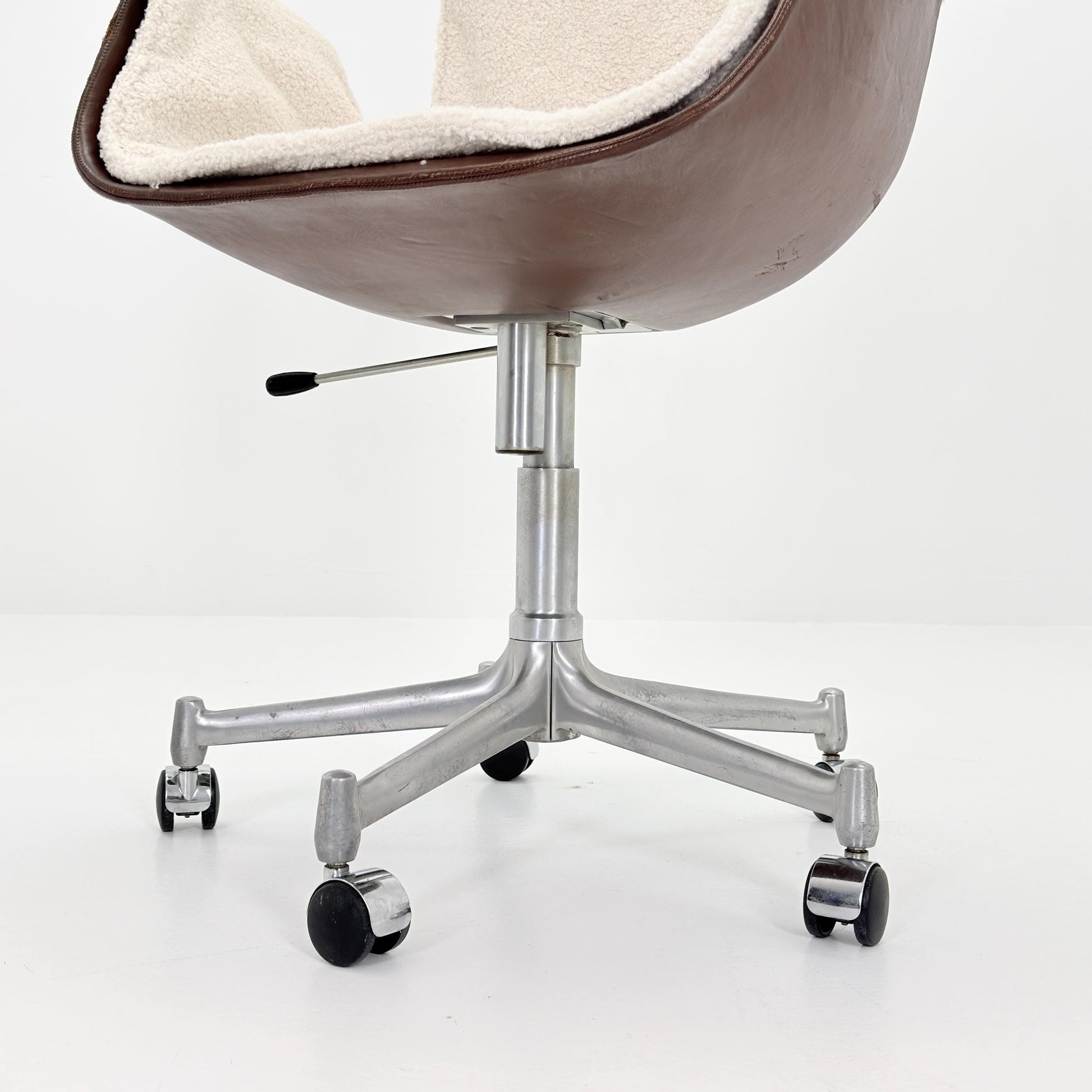 Mid centruy Tulip Desk Chair Modell 6725 by Preben Fabricius & Jørgen Kastholm – for Walter Knoll, 1960s by Kill