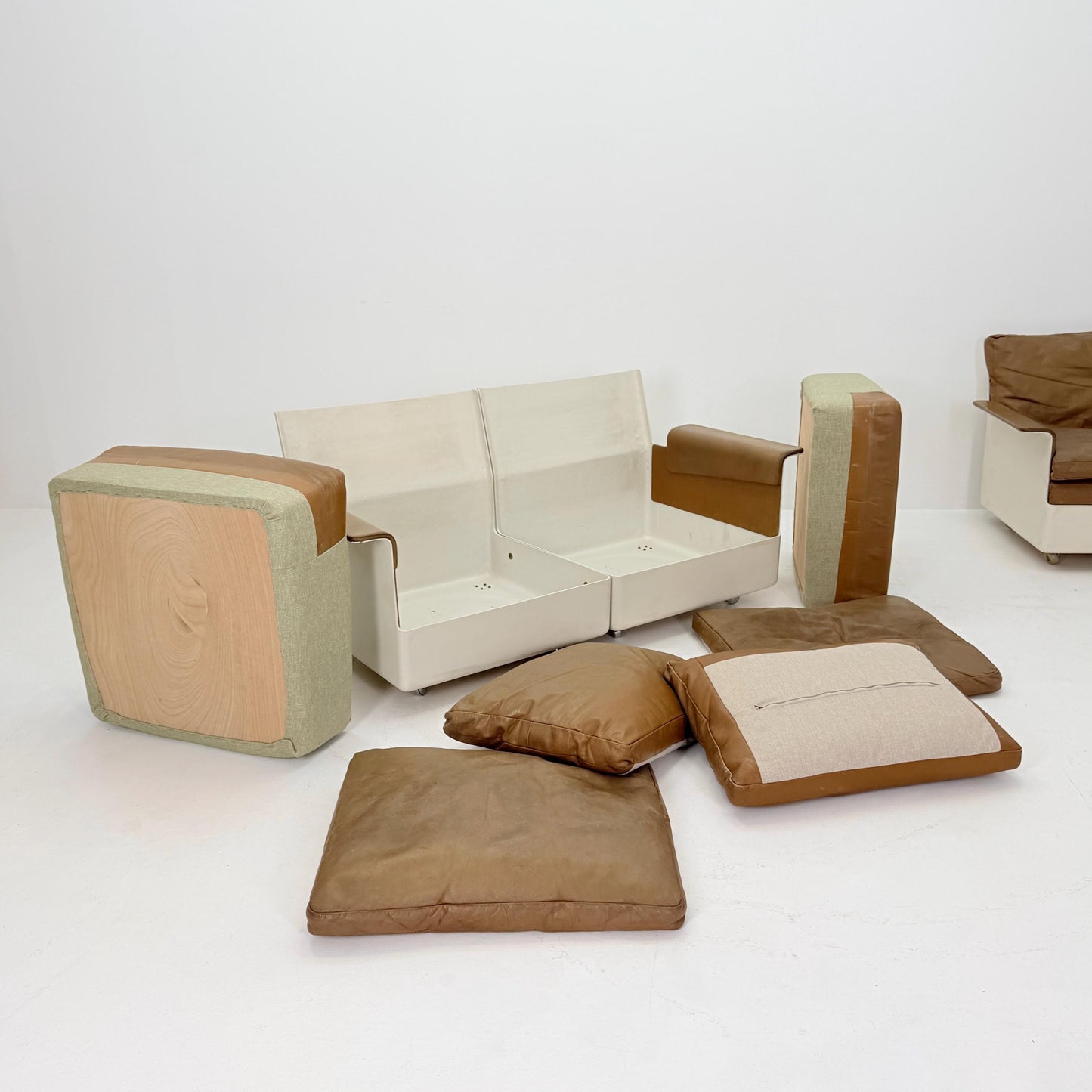 Rare Pair (Set of 2) 1st Edition FG2001 Series Sofas by Dieter Rams for Wolfgang Feierbach, 1960s Germany