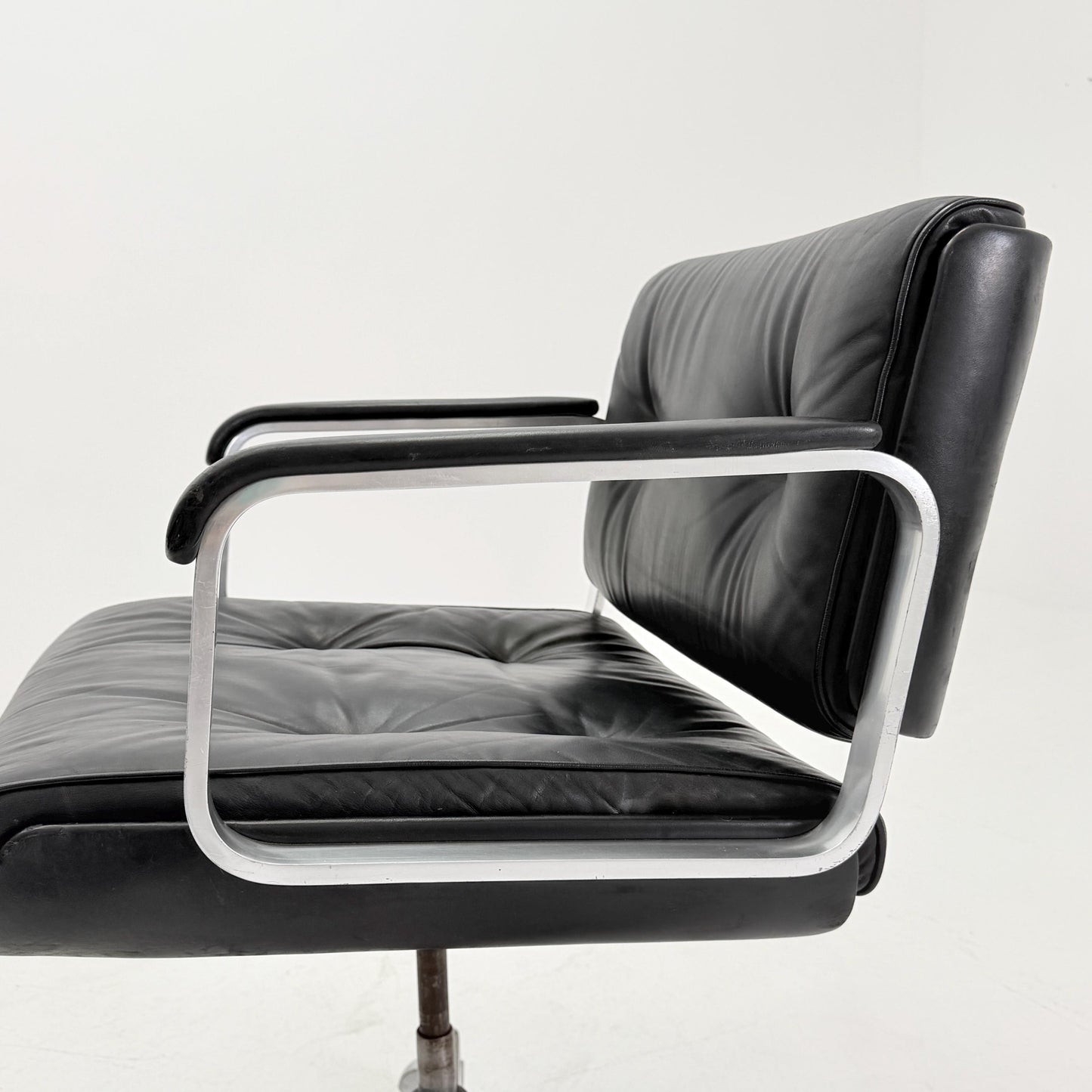 Mid-Century design style Executive Desk Chair – Swivel Office – Black Faux Leather & Chrome – Italy 1970s