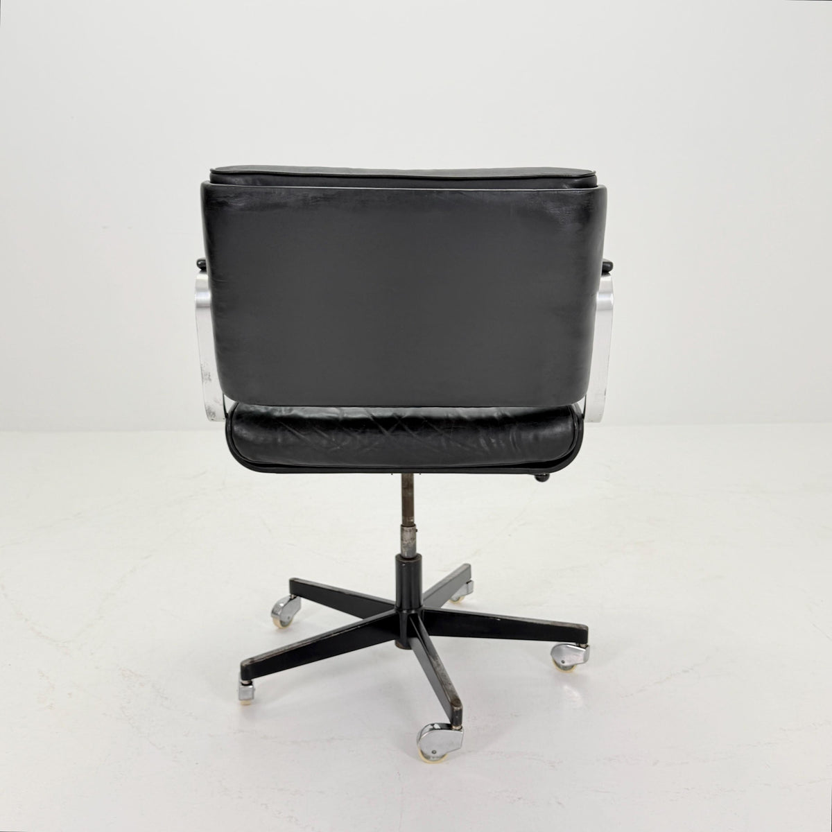 Mid-Century design style Executive Desk Chair – Swivel Office – Black Faux Leather & Chrome – Italy 1970s