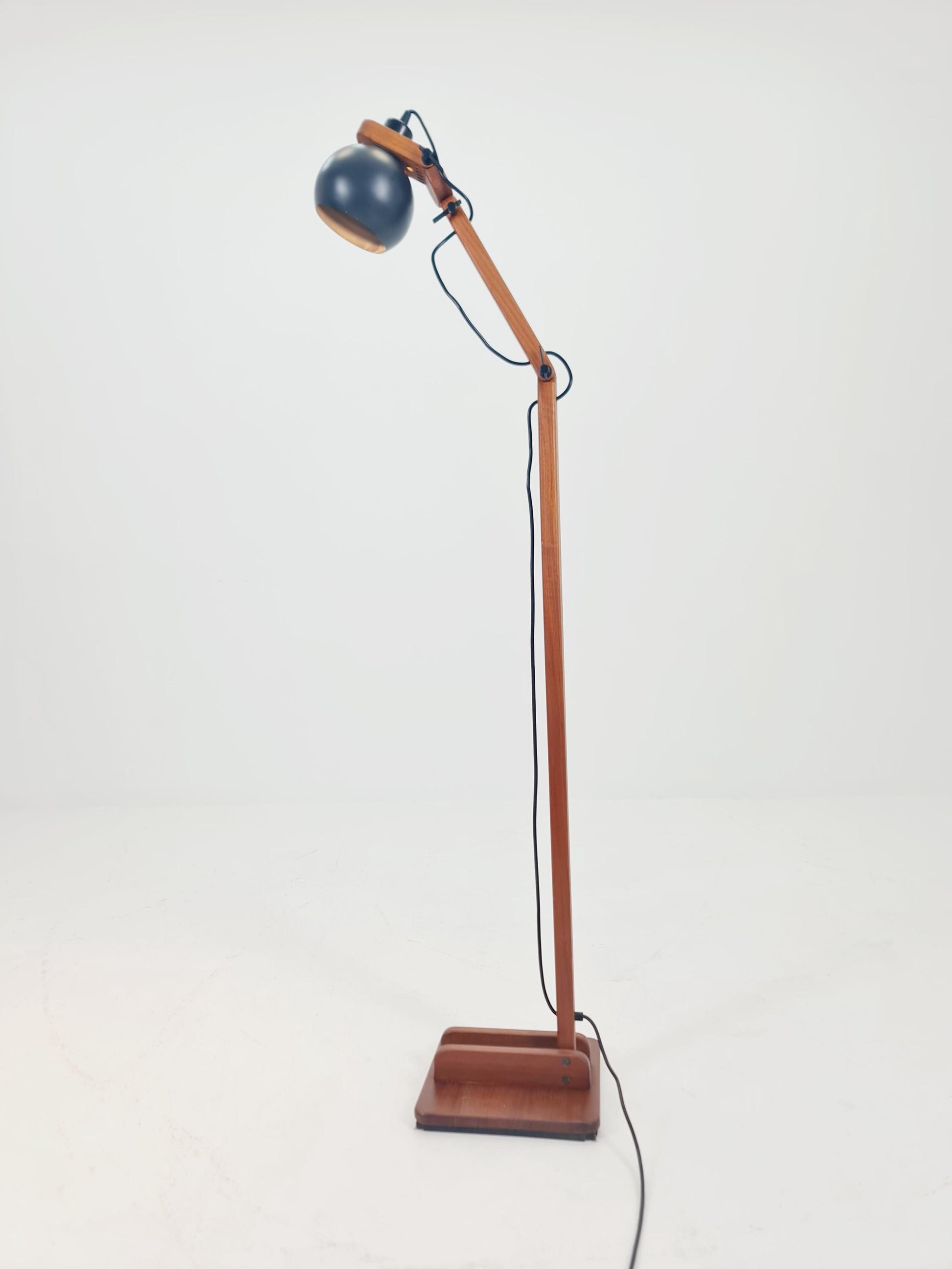 Mid Century Solid Teak Articulated Floor Lamp by Domus Denmark 1970s