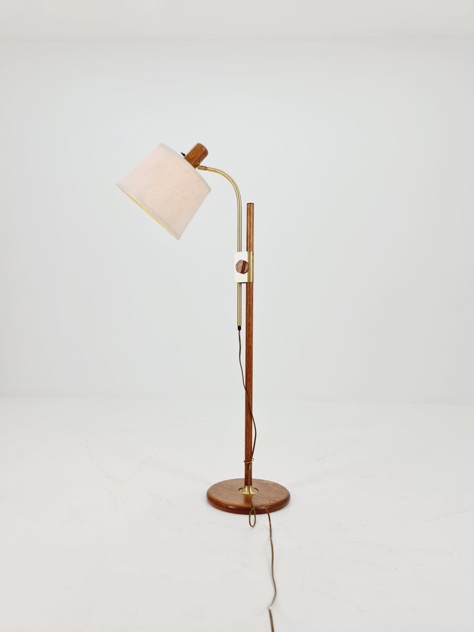 Mid-Century Modern Adjustable Floor Lamp by Temde, Switzerland – 1960s Oak & Brass
