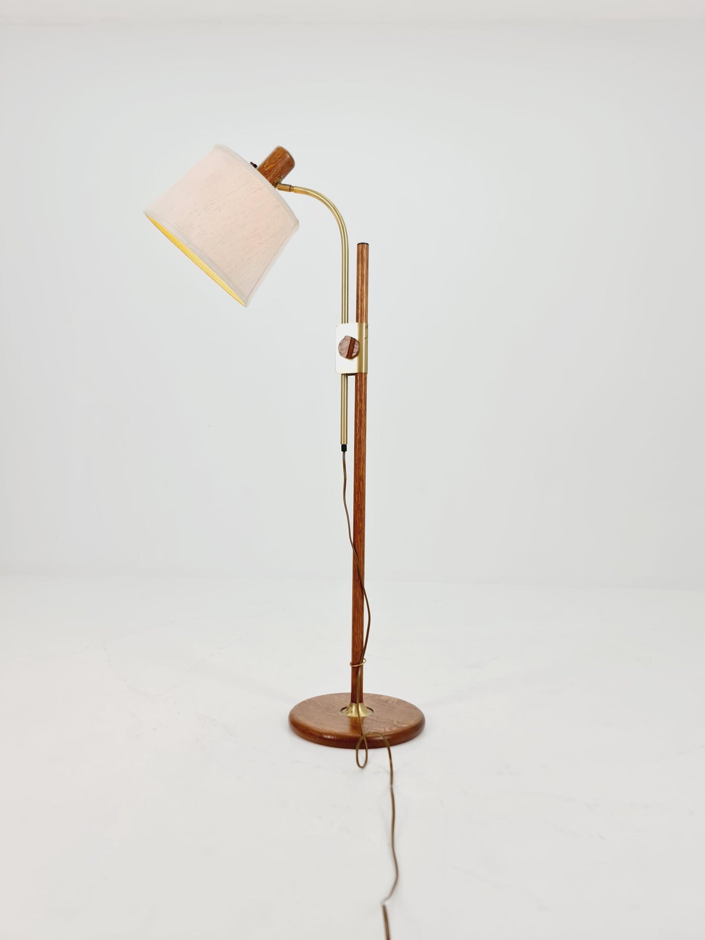 Mid-Century Modern Adjustable Floor Lamp by Temde, Switzerland – 1960s Oak & Brass