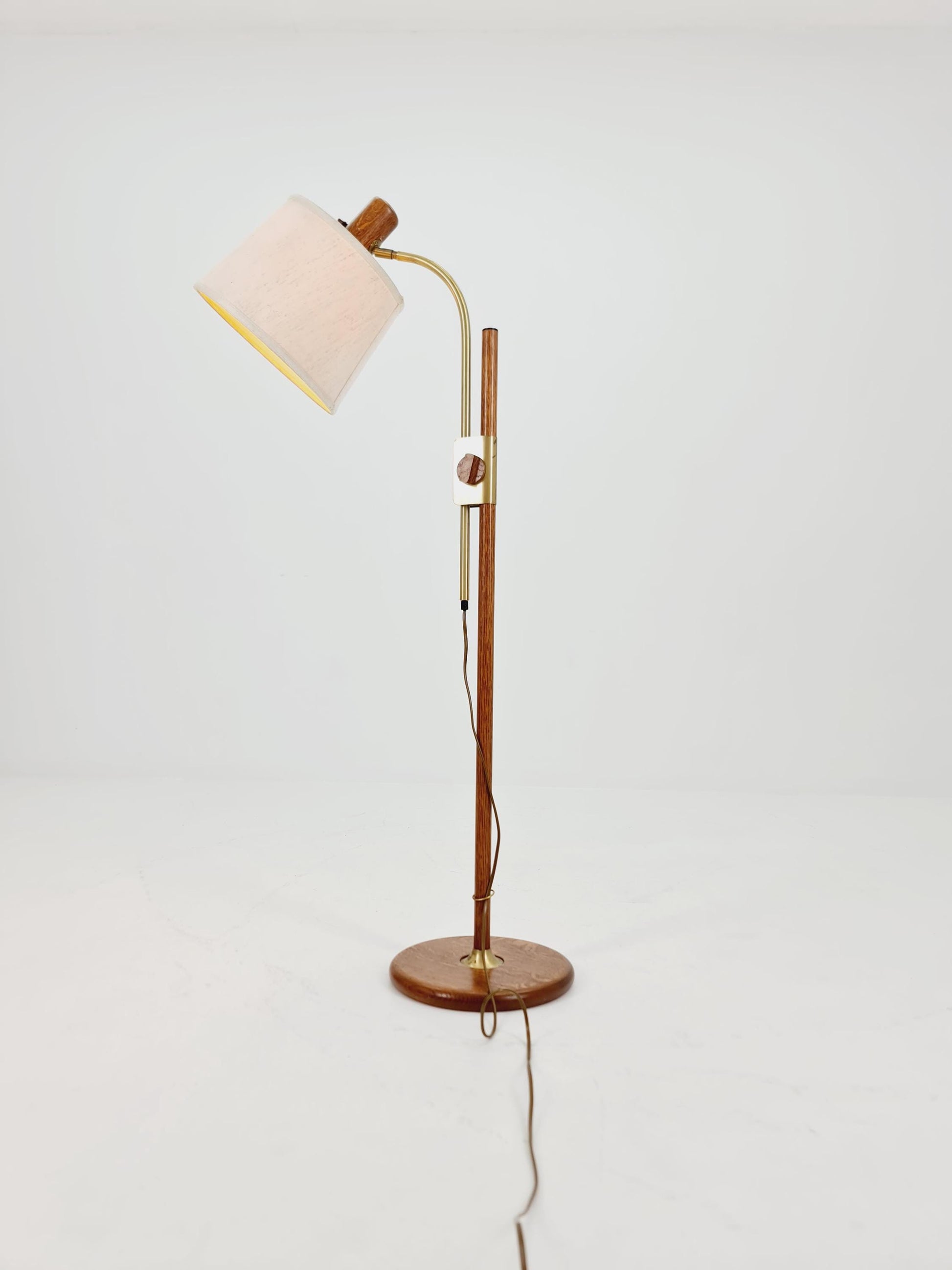 Mid-Century Modern Adjustable Floor Lamp by Temde, Switzerland – 1960s Oak & Brass