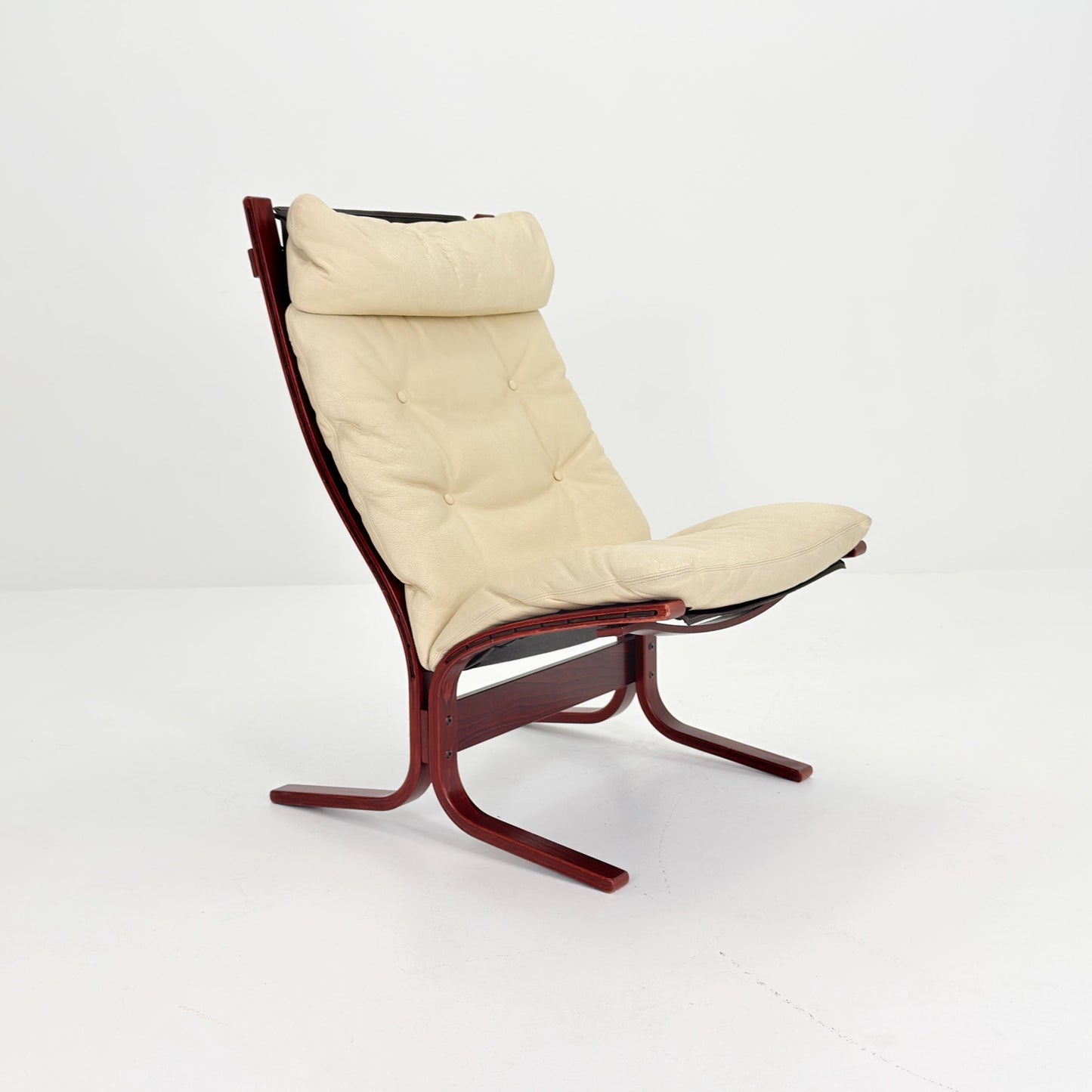 Mid century armchair “Siesta” and ottoman cream white leather by Ingmar Relling, Westnofa Furniture, Norway 1970s
