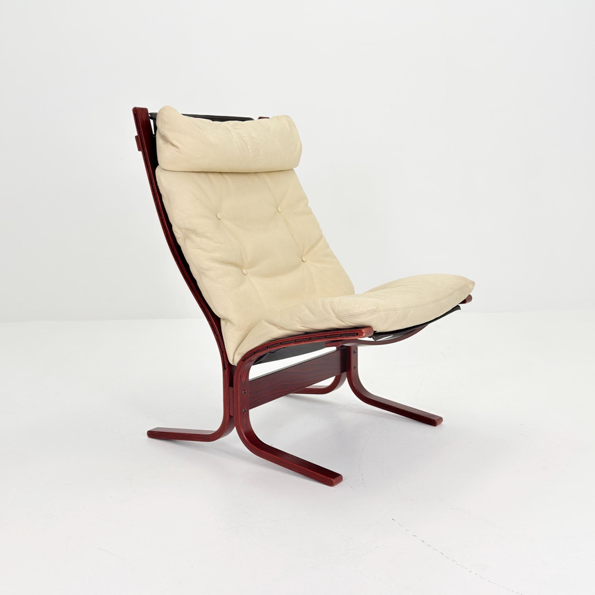 Mid century armchair “Siesta” and ottoman cream white leather by Ingmar Relling, Westnofa Furniture, Norway 1970s
