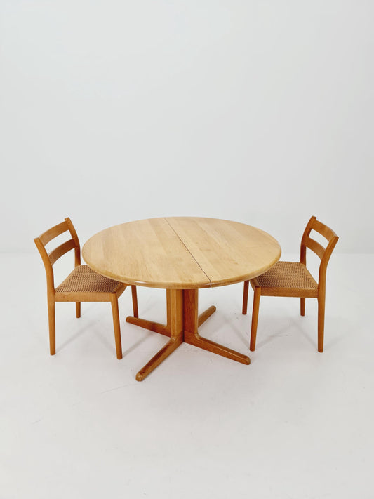 Mid century extendable Danish Modern Solid Oak dining table by Niels Möller , 1970s