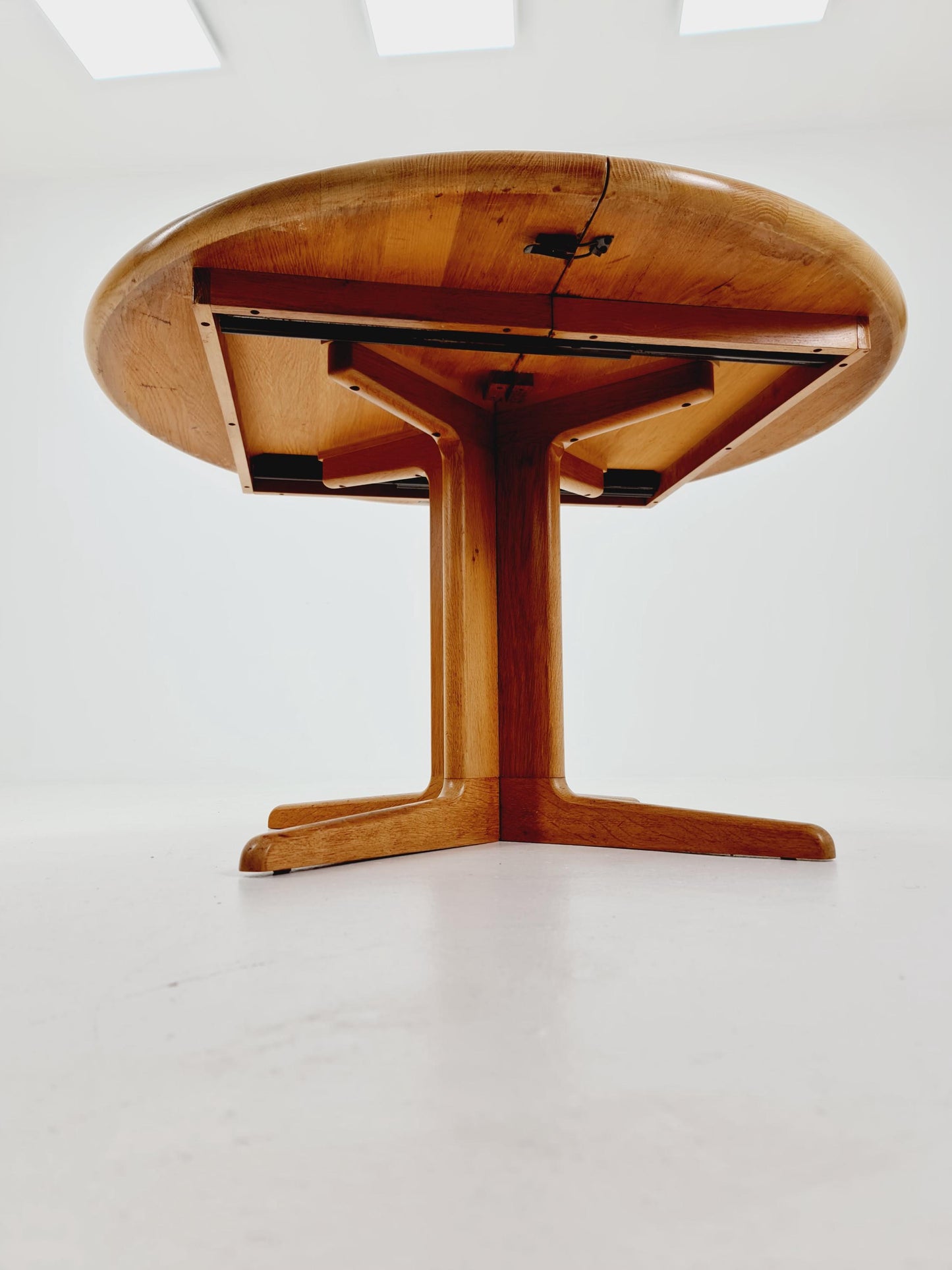 Mid century extendable Danish Modern Solid Oak dining table by Niels Möller , 1970s