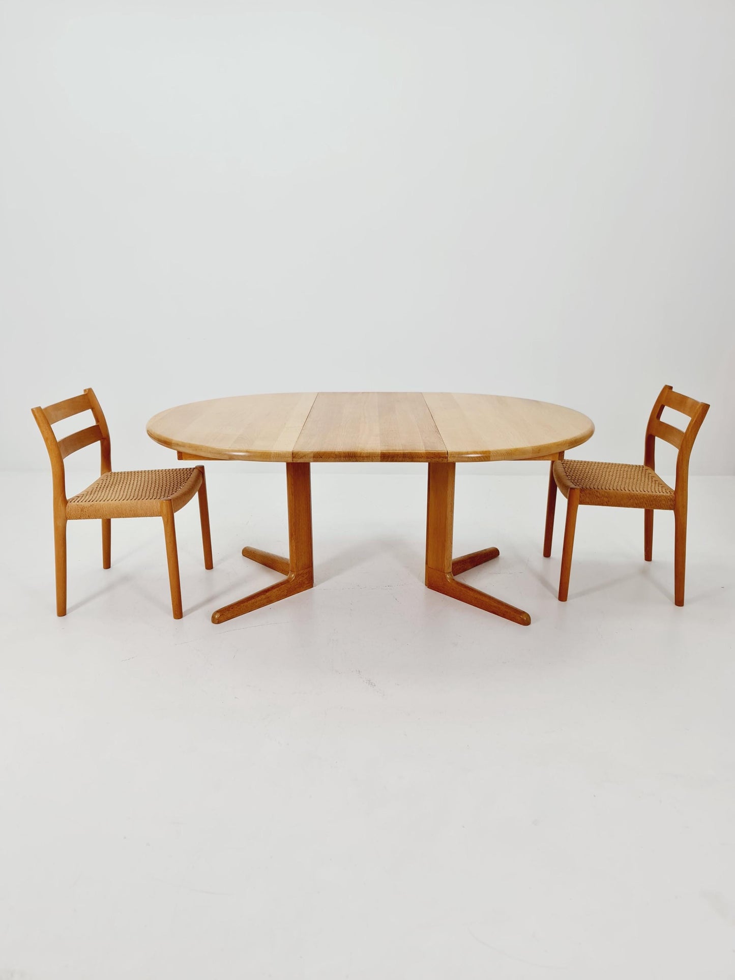 Mid century extendable Danish Modern Solid Oak dining table by Niels Möller , 1970s