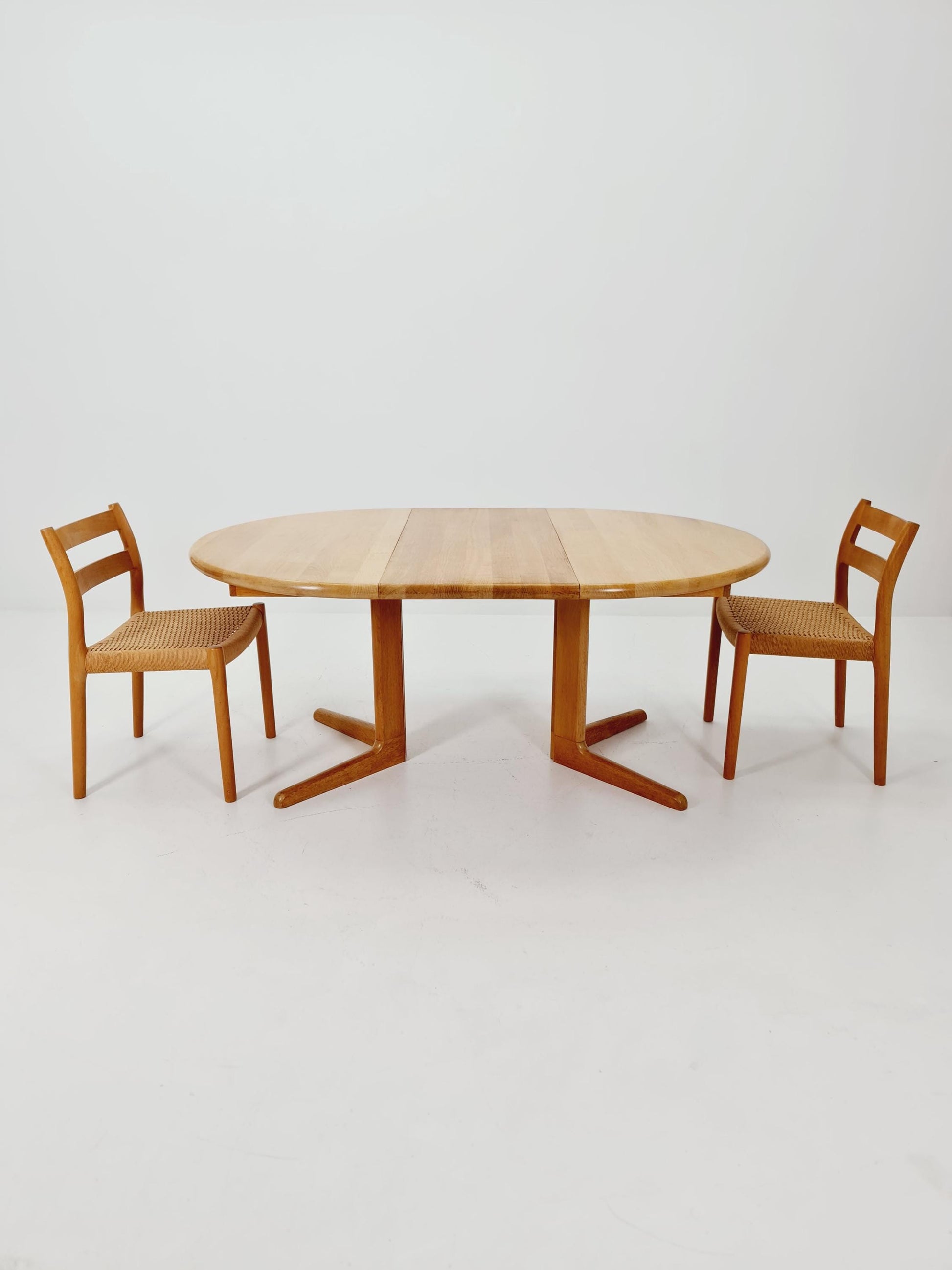 Mid century extendable Danish Modern Solid Oak dining table by Niels Möller , 1970s