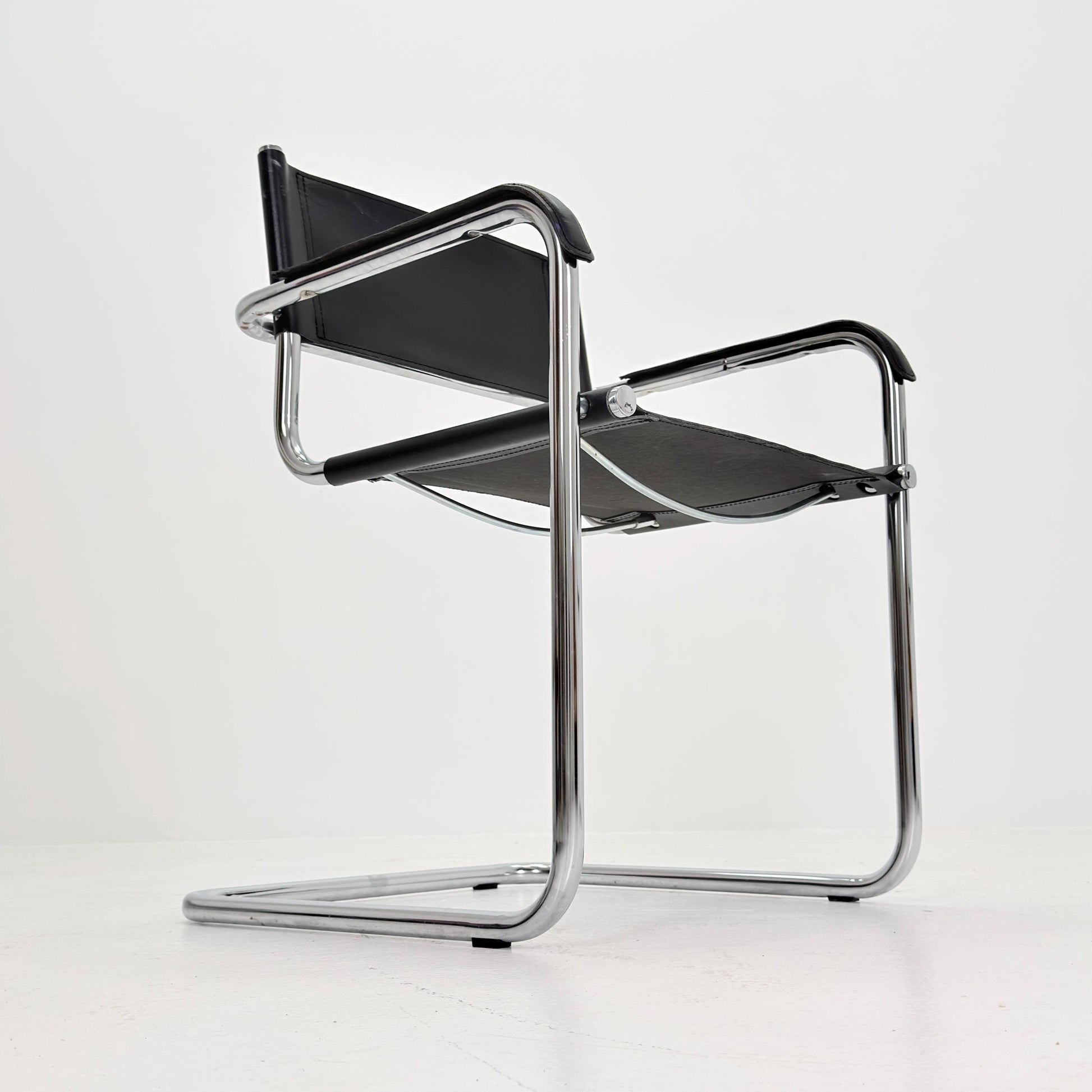 1 of 6 Mid Century iconic Mart Stam S34 armchair / Bauhaus chrome tube steel and leather / 80s vintage cantilever chair s43