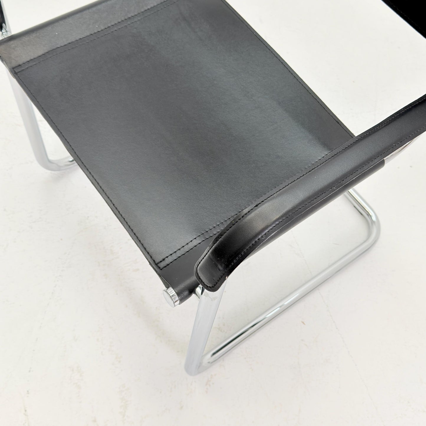 1 of 6 Mid Century iconic Mart Stam S34 armchair / Bauhaus chrome tube steel and leather / 80s vintage cantilever chair s43