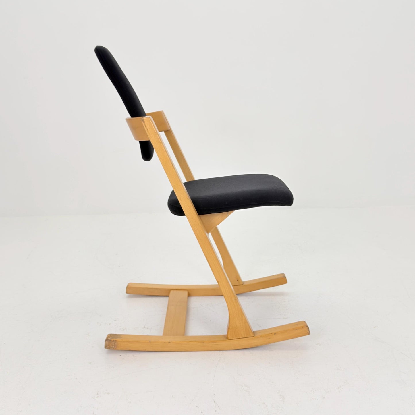 1 of 2 Mid-Century Pendulum Rocking Chair by Peter Opsvik for Stokke Norway, 1980s