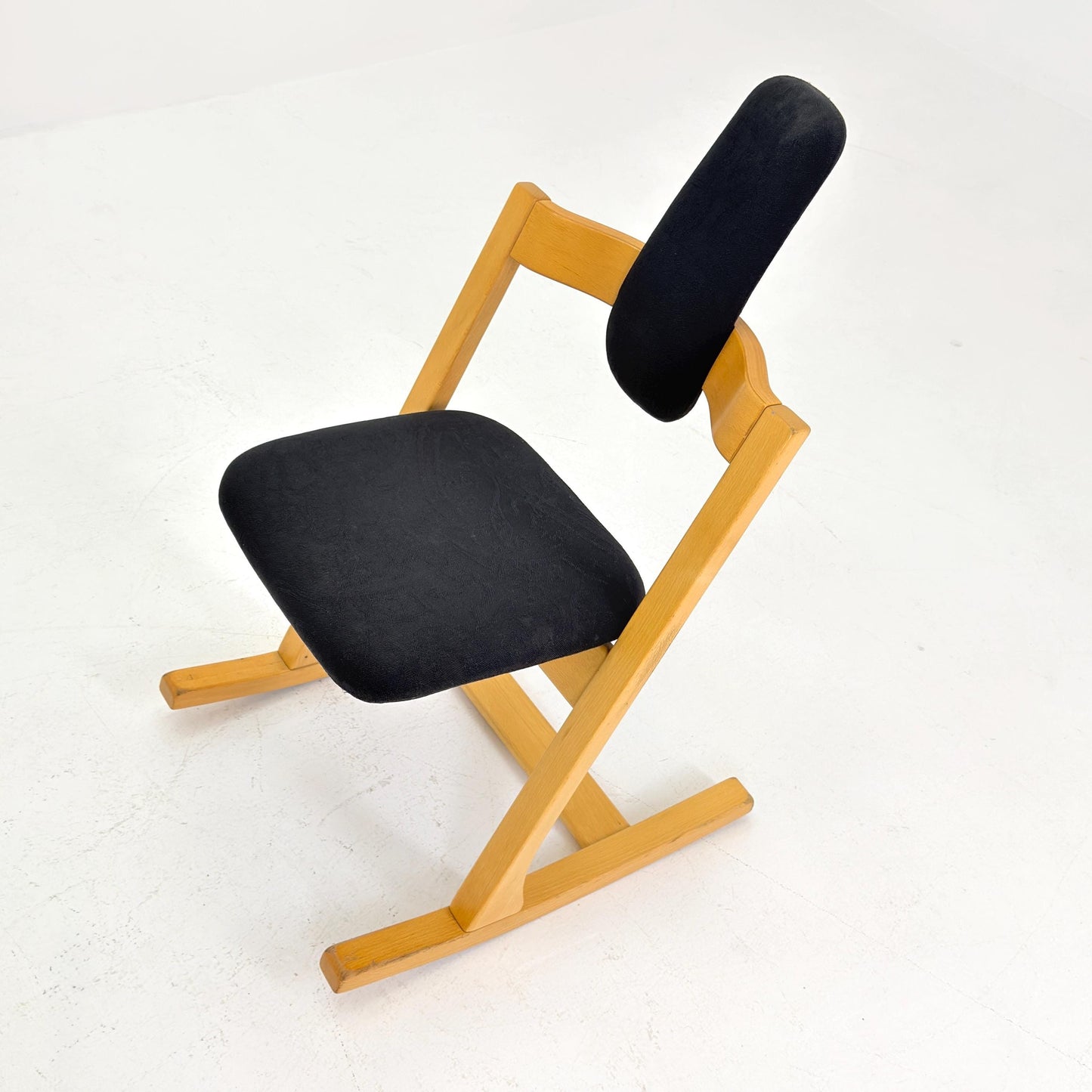 1 of 2 Mid-Century Pendulum Rocking Chair by Peter Opsvik for Stokke Norway, 1980s