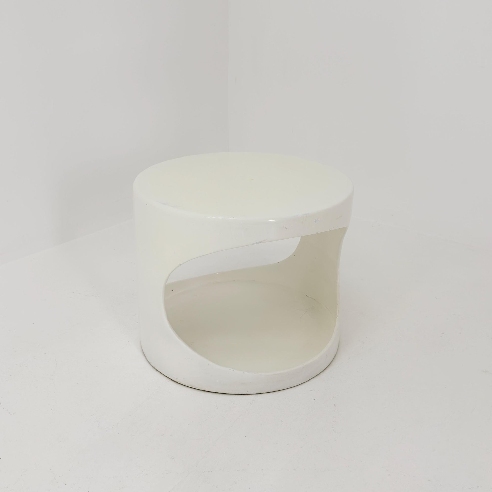 Rare Space age white end table /side table 1970s