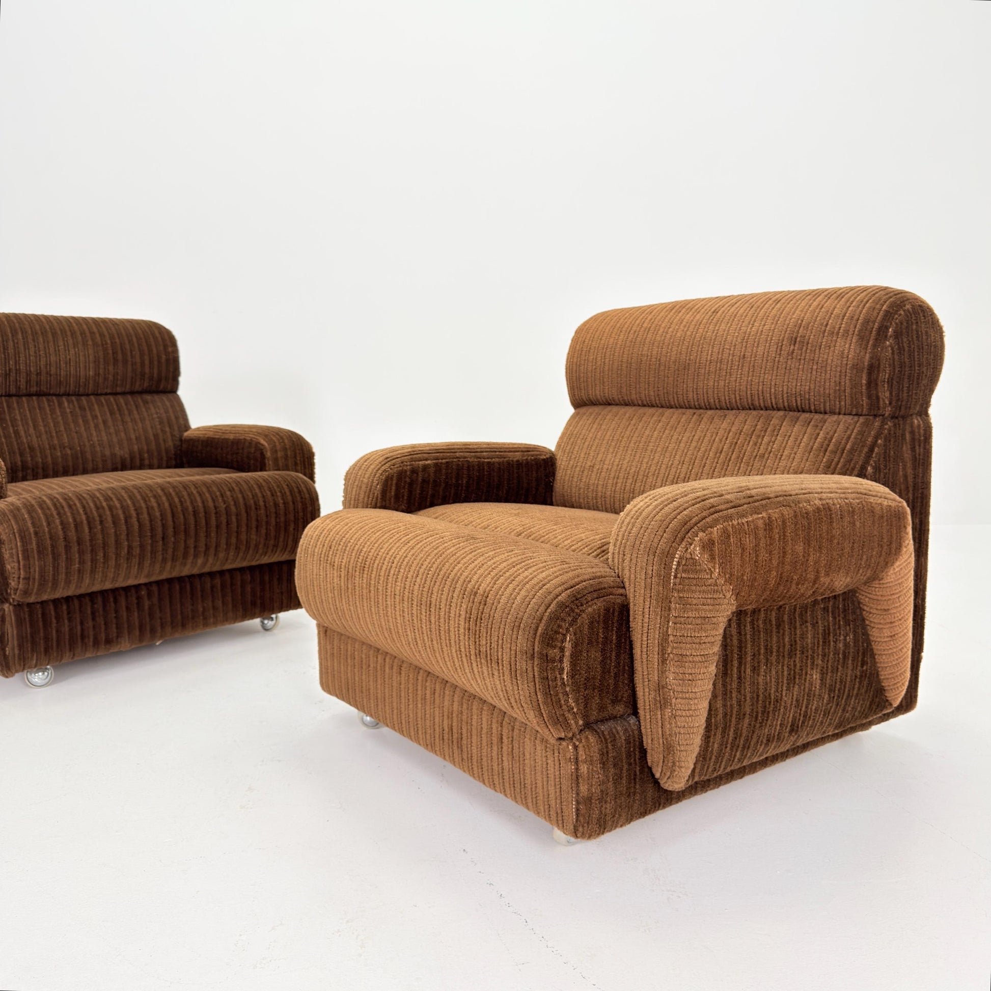1 of 2 Mid Century Brown Corduroy Lounge Chair on Casters, 1970s Club Chair, Italy