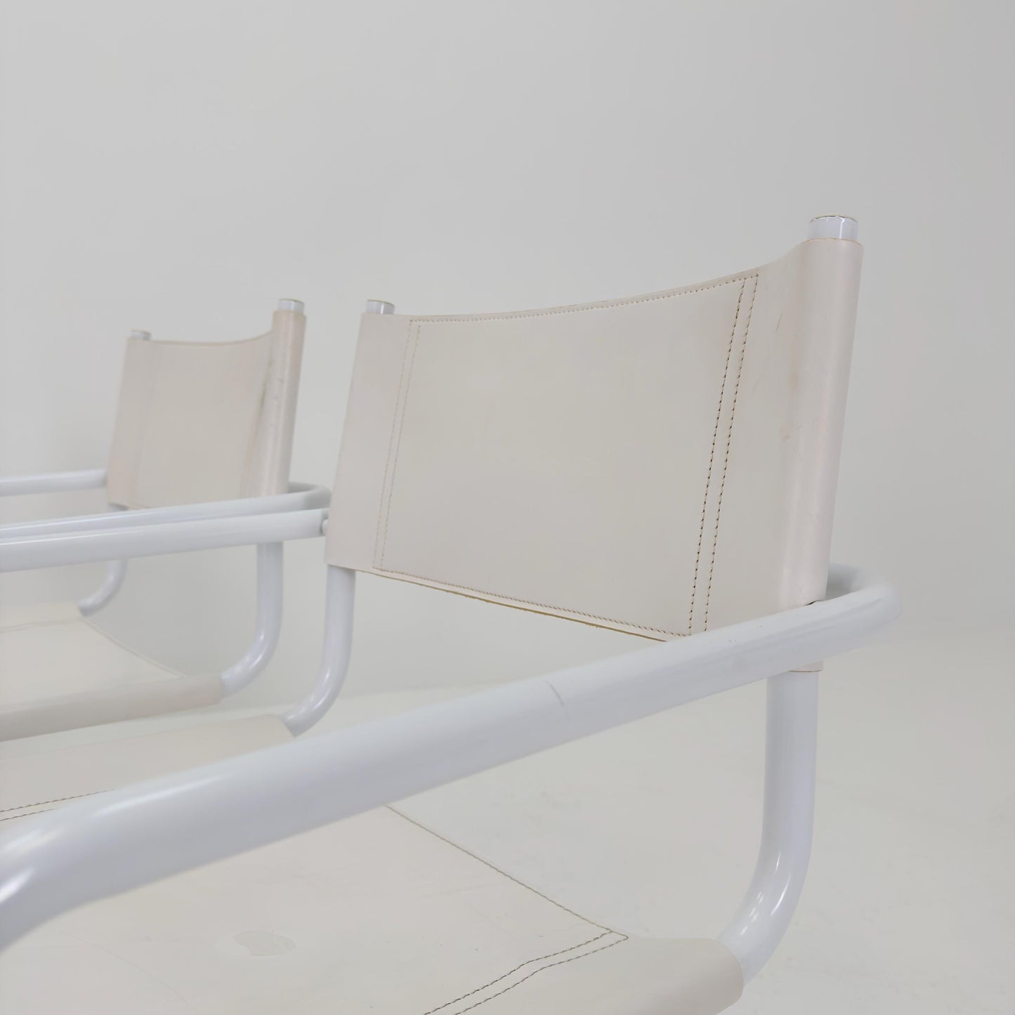 Set of 4 Mid Century Bauhaus Dining Chairs by Mart Stam & Marcel Breuer for Fasem Italy, 1980s – Rare All White Edition Cantilever Chairs