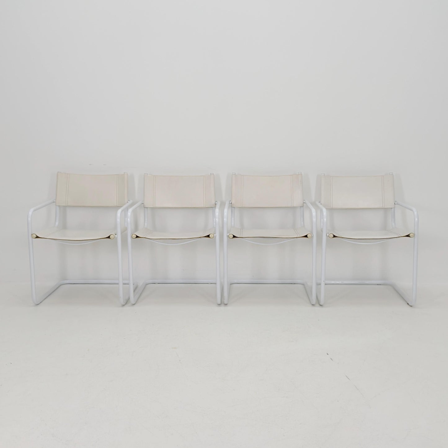 Set of 4 Mid Century Bauhaus Dining Chairs by Mart Stam & Marcel Breuer for Fasem Italy, 1980s – Rare All White Edition Cantilever Chairs