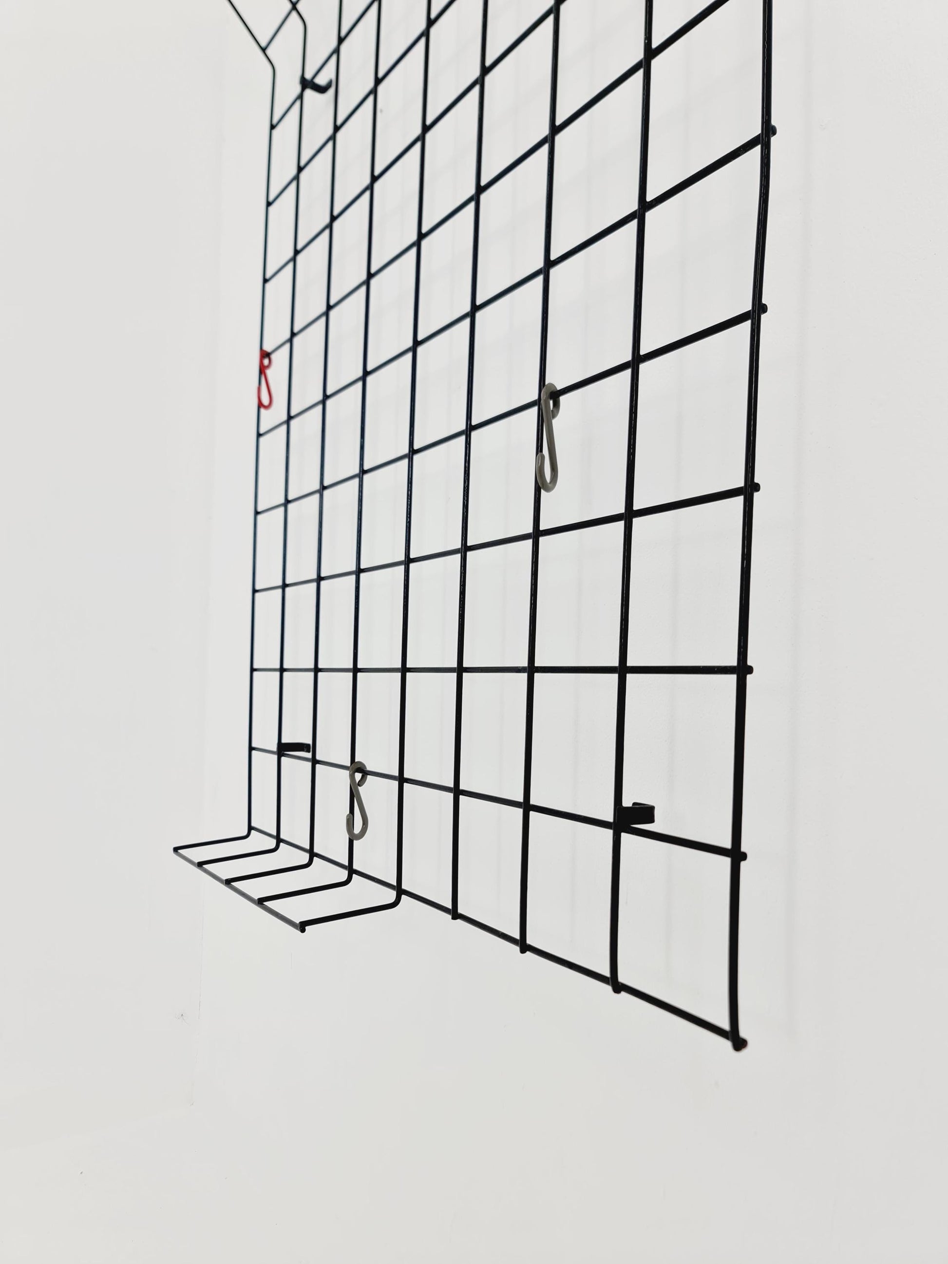 Cloth hanger Wardrobe by Nisse Strinning string design 60s, black