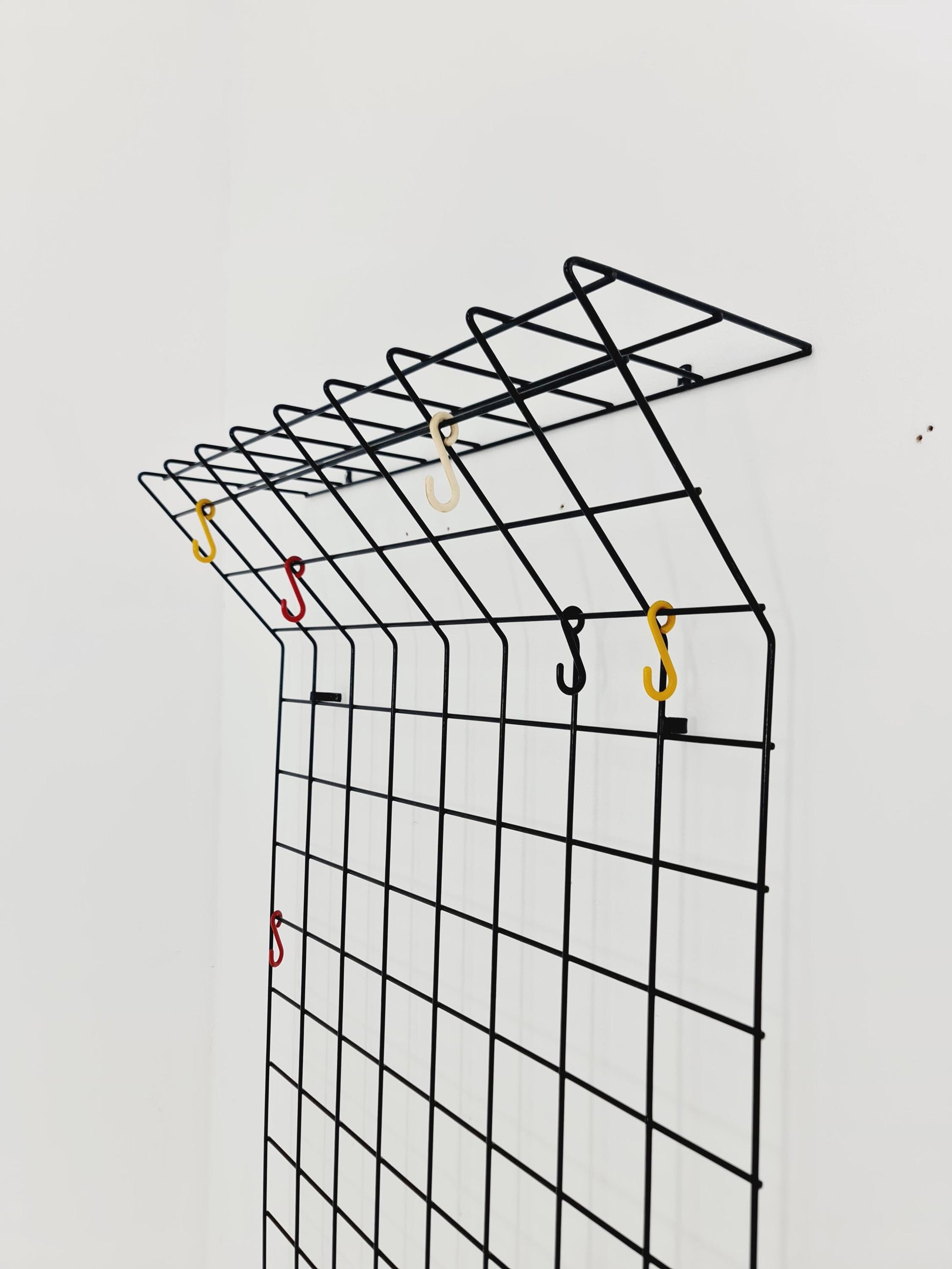 Cloth hanger Wardrobe by Nisse Strinning string design 60s, black