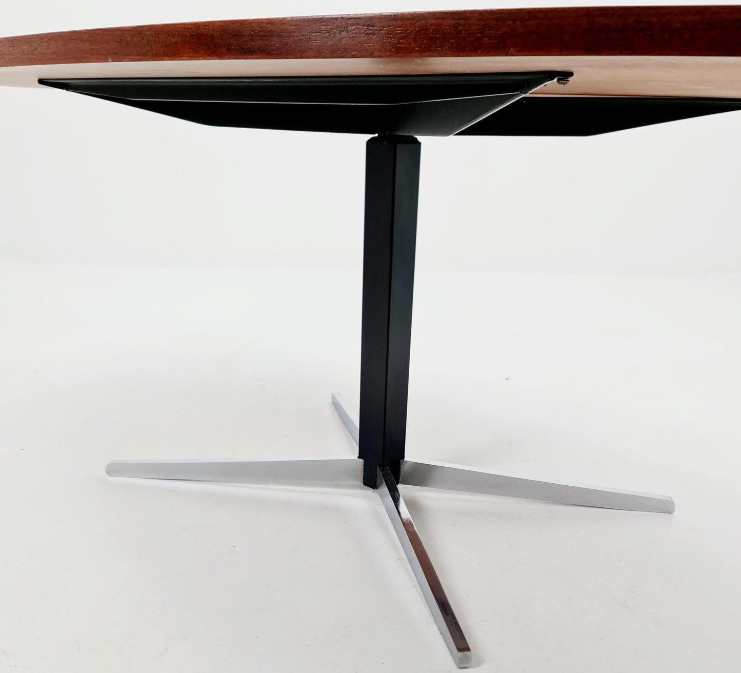 vintage teak Oval coffe table by Wilhelm Renz 1950