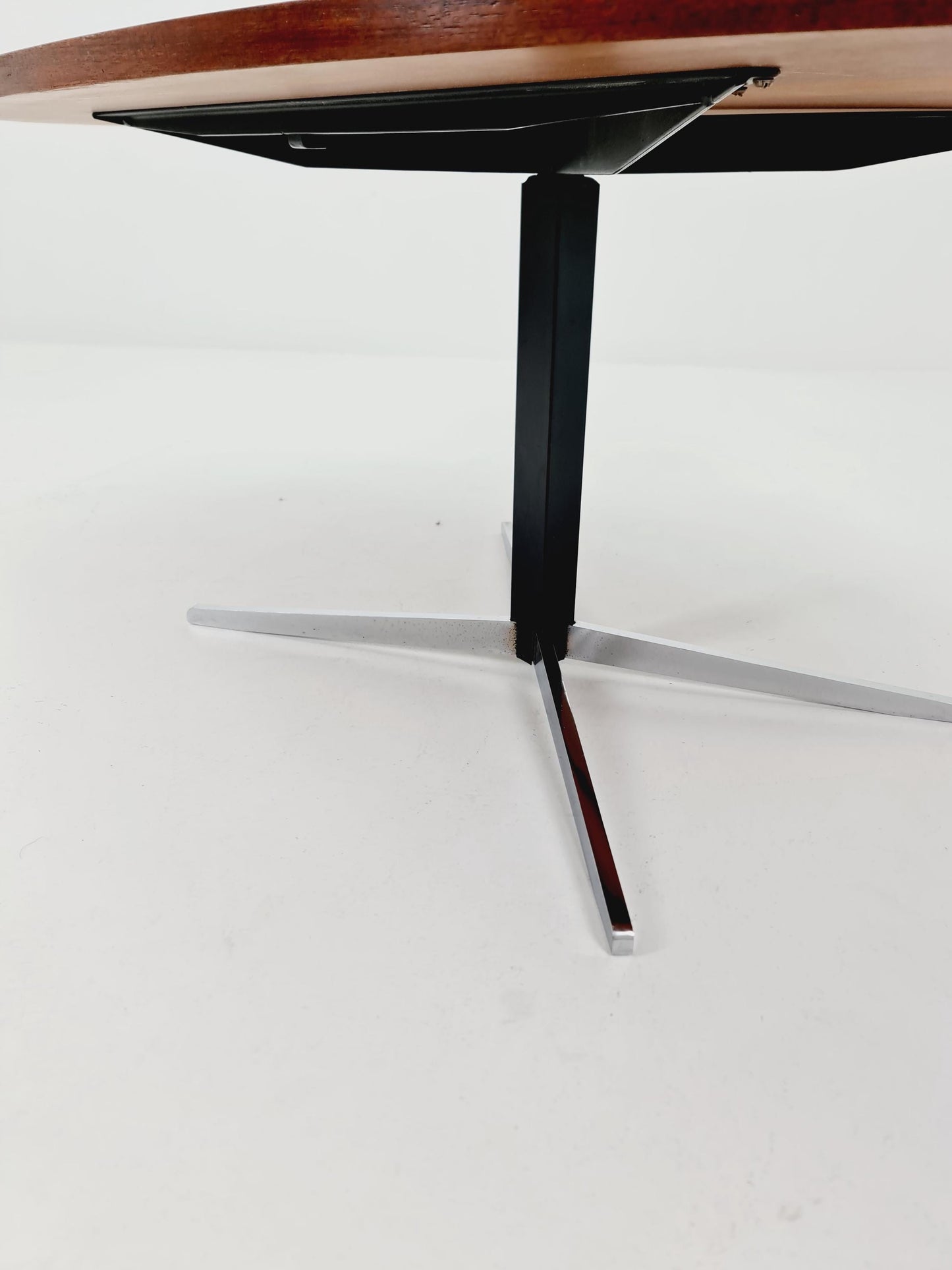 vintage teak Oval coffe table by Wilhelm Renz 1950