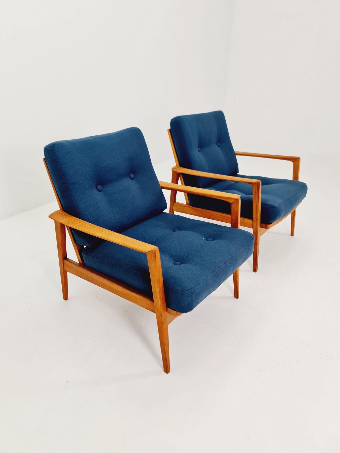 Midcentury easy chairs by Walter Knoll for Knoll Antimott , Germany, 1960s, Set of 2