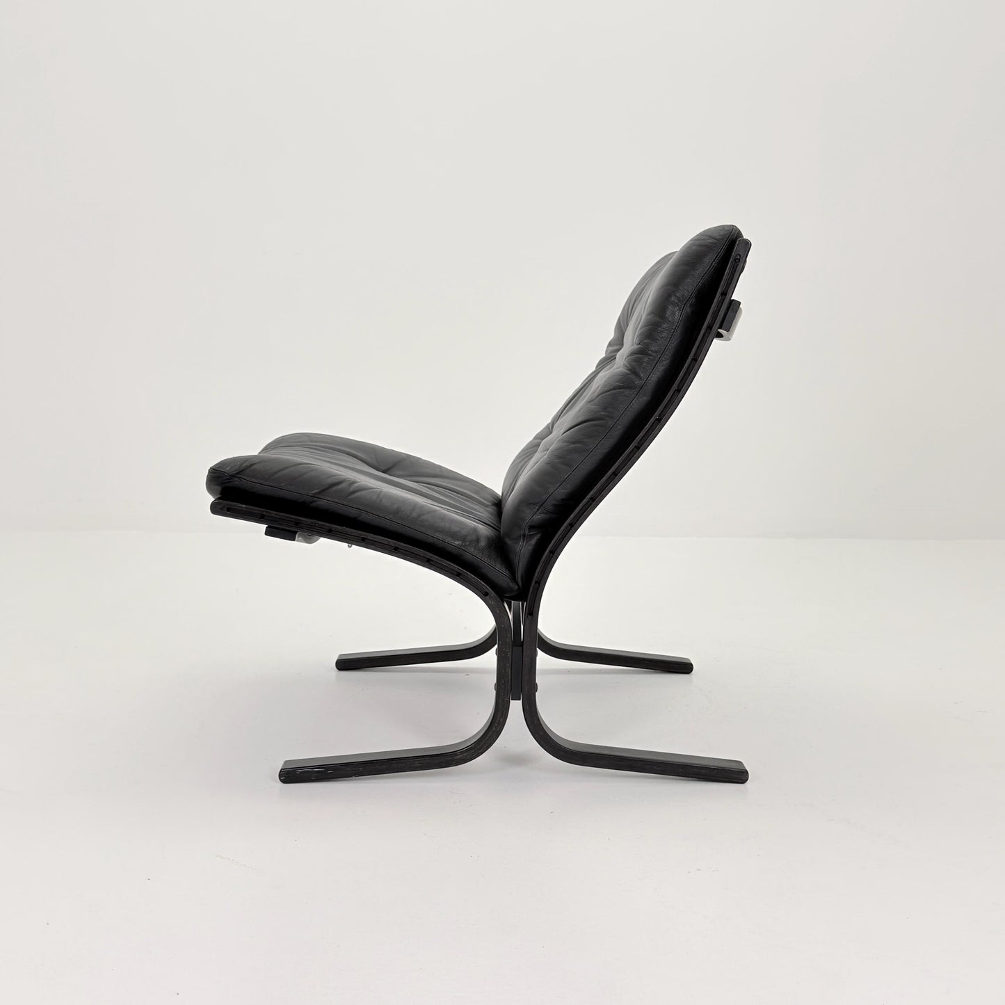 1 of 4 Mid-Century Norwegian Siesta Chair | Black Edition | Ingmar Relling for Westnofa, 1960s